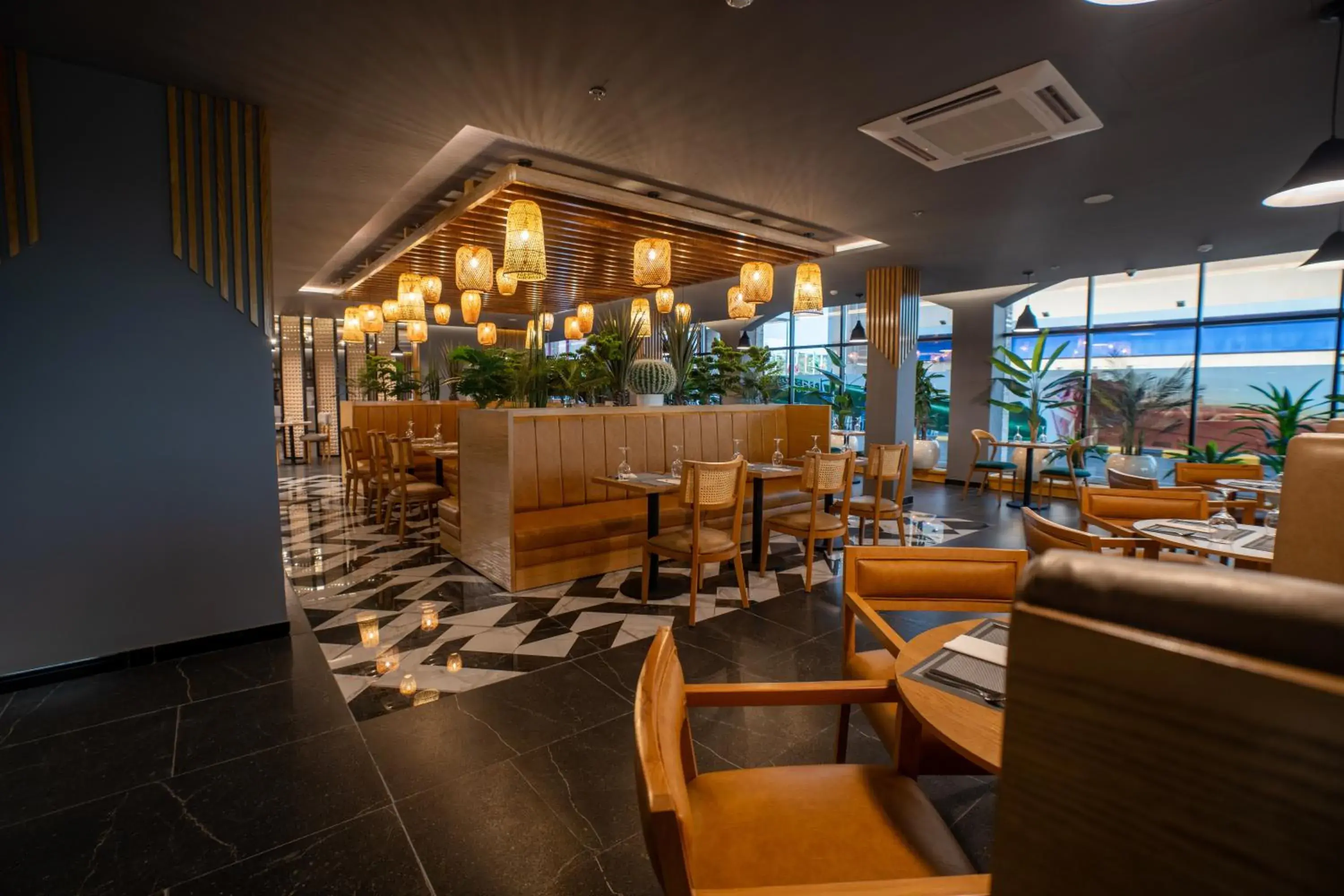 Restaurant/places to eat in Park Inn by Radisson Najran Restaurant/places to eat in Park Inn by Radisson Najran