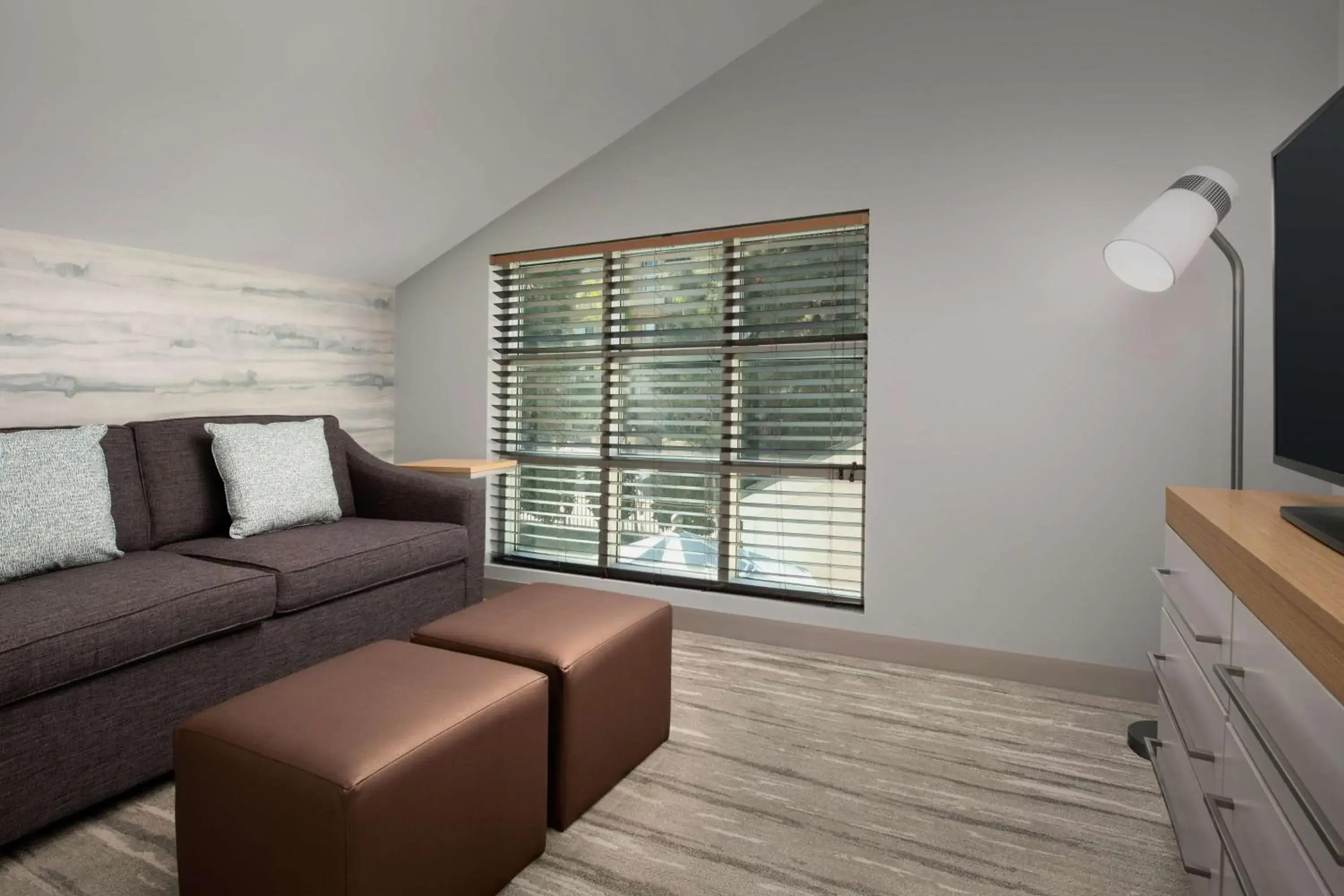 Living room in Hilton Garden Inn Los Angeles Marina Del Rey Living room in Hilton Garden Inn Los Angeles Marina Del Rey