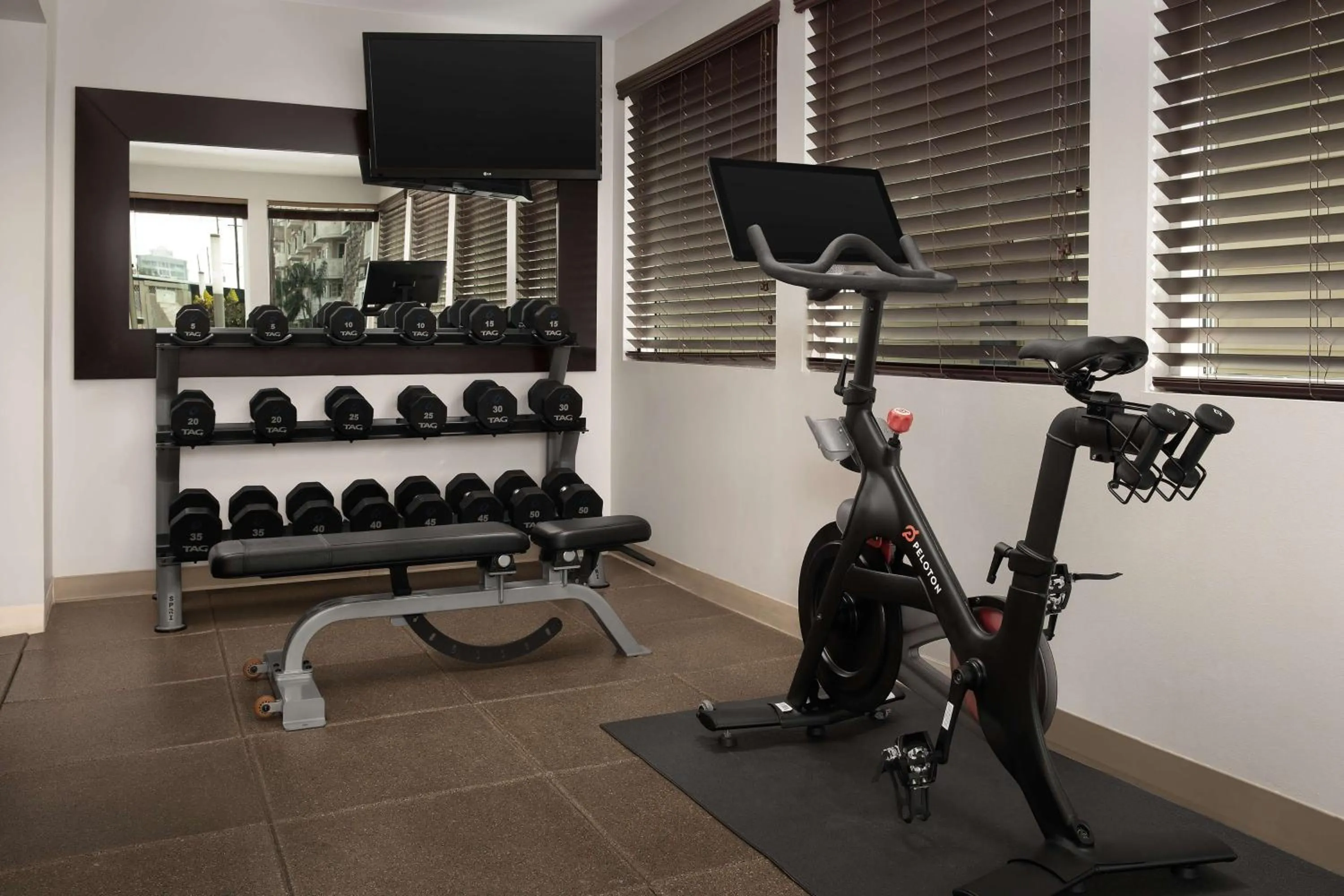 Fitness centre/facilities in Hilton Garden Inn Los Angeles Marina Del Rey