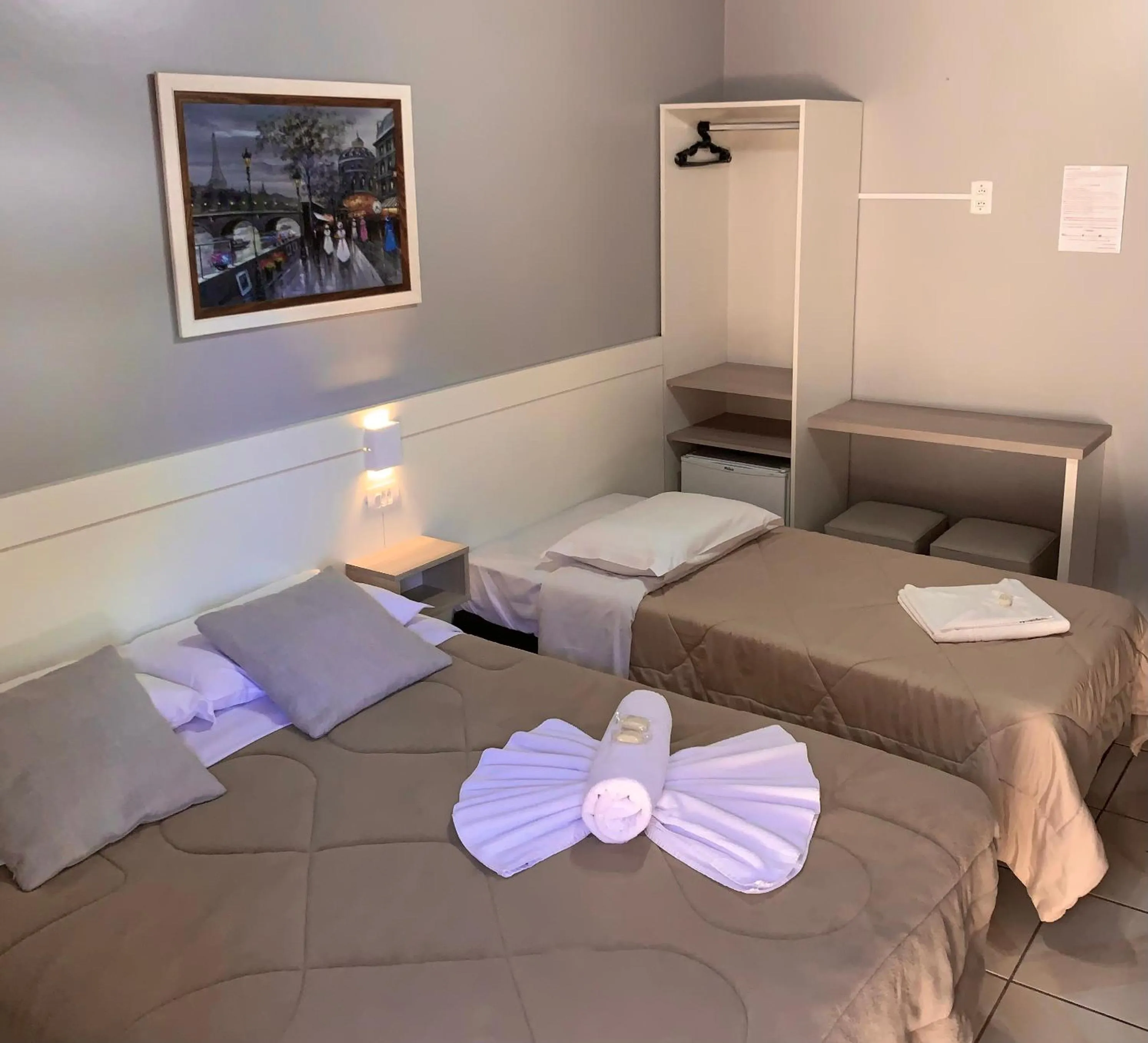 Photo of the whole room, Bed in Pousada Bello Outono