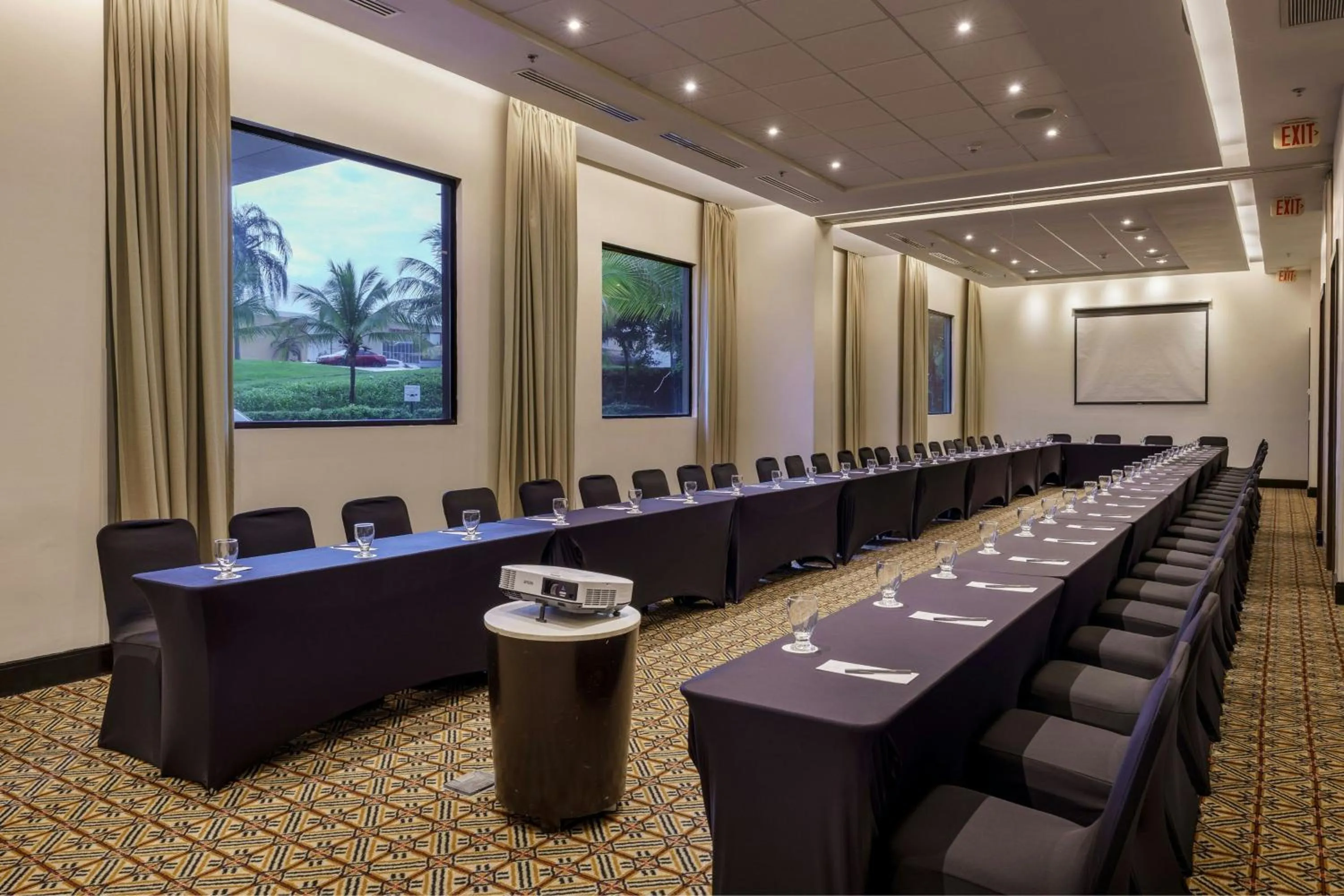 Meeting/conference room in Courtyard by Marriott Panama Metromall