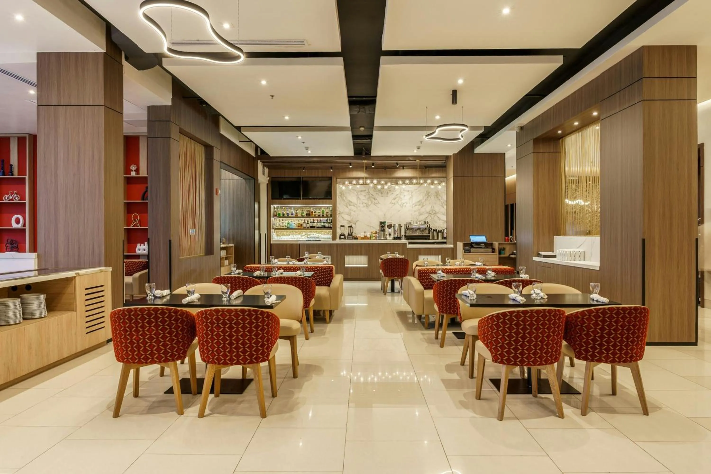 Restaurant/places to eat in Courtyard by Marriott Panama Metromall