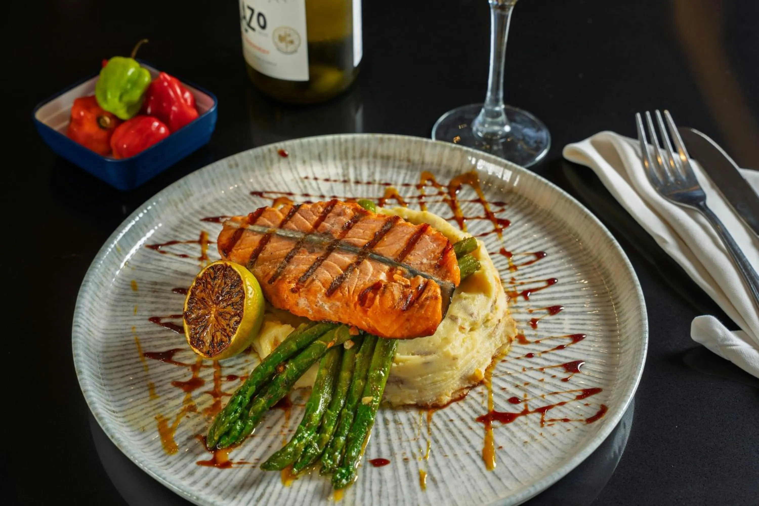 Restaurant/places to eat in Courtyard by Marriott Panama Metromall