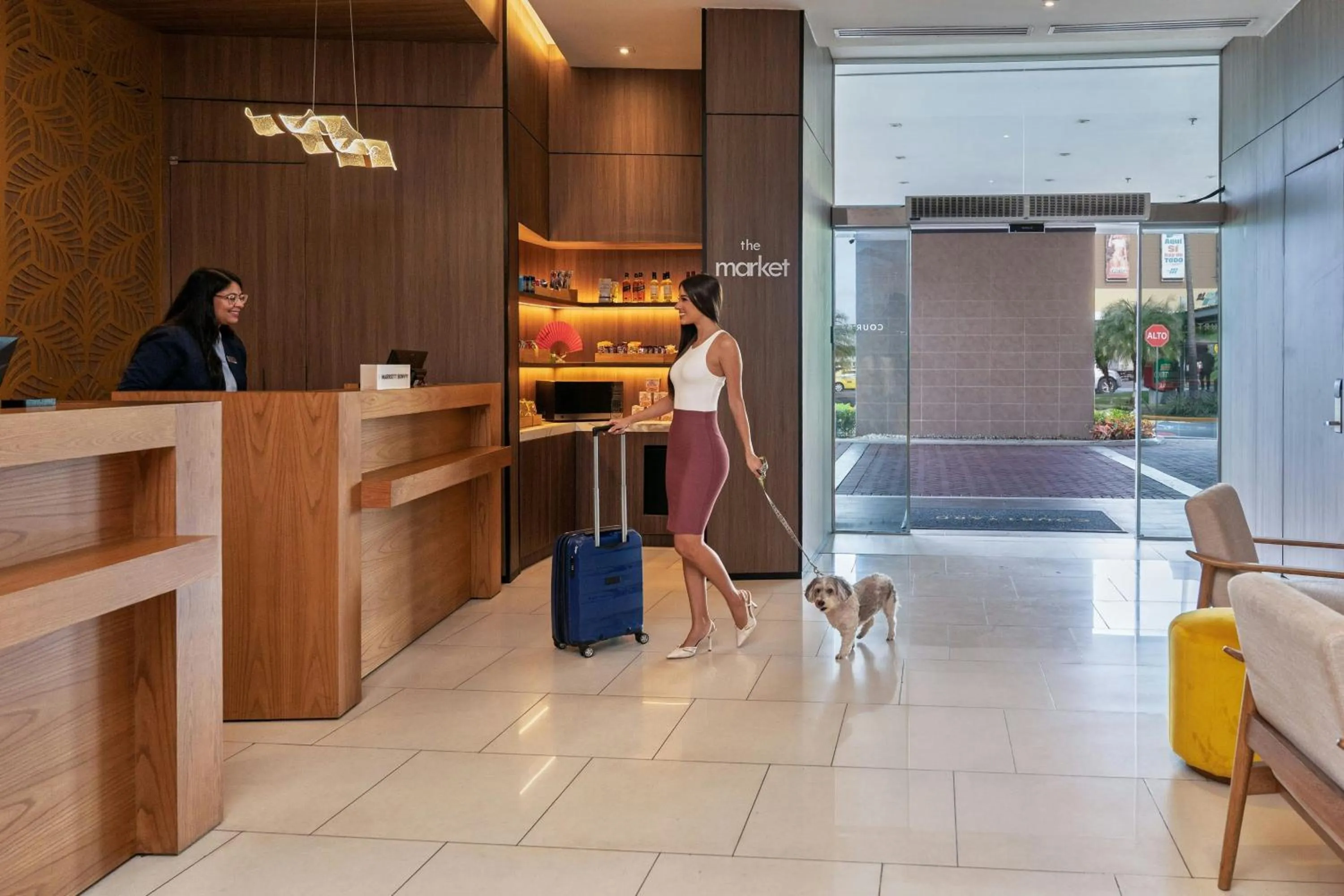 Lobby or reception in Courtyard by Marriott Panama Metromall