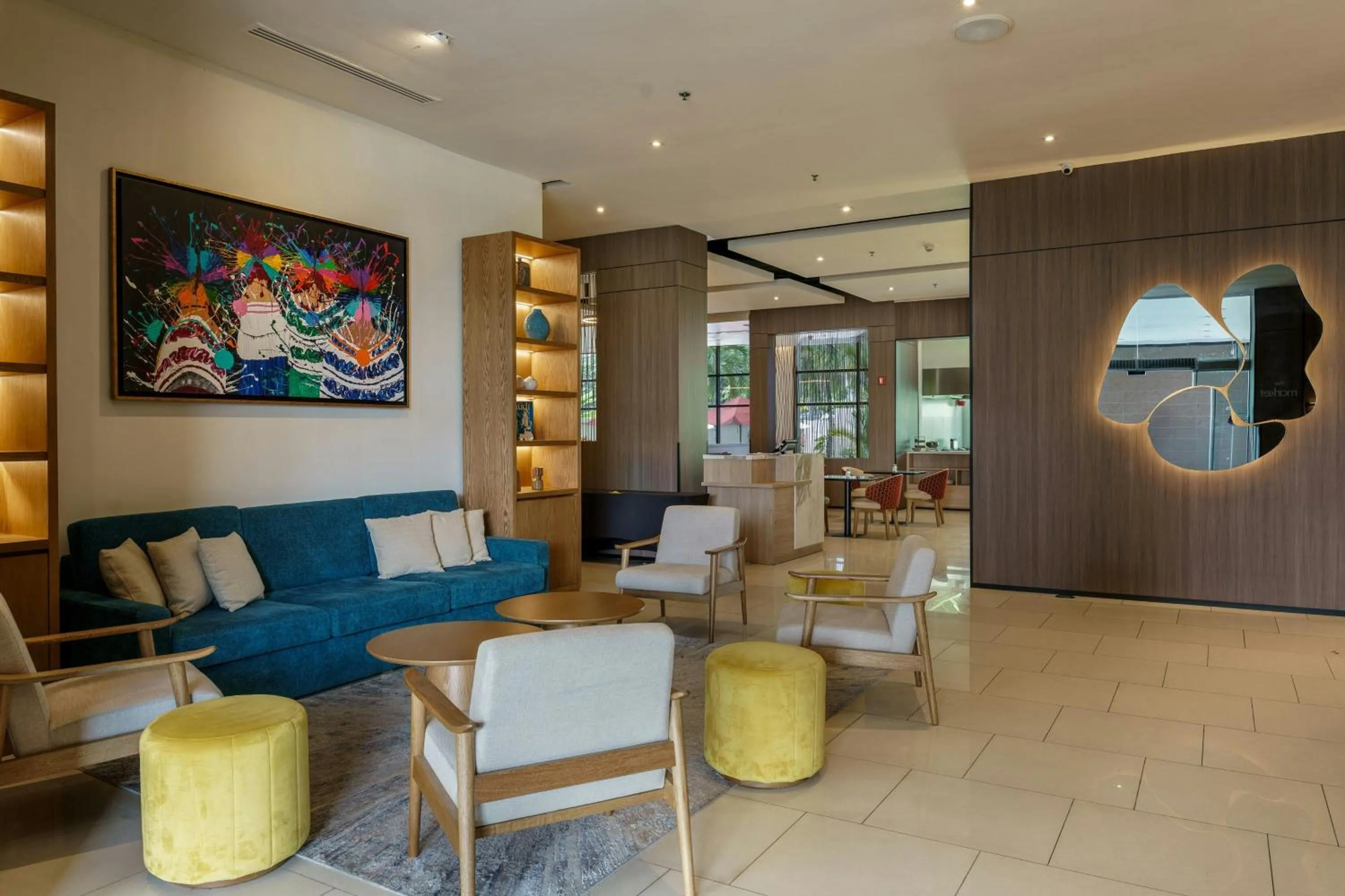 Lobby or reception in Courtyard by Marriott Panama Metromall