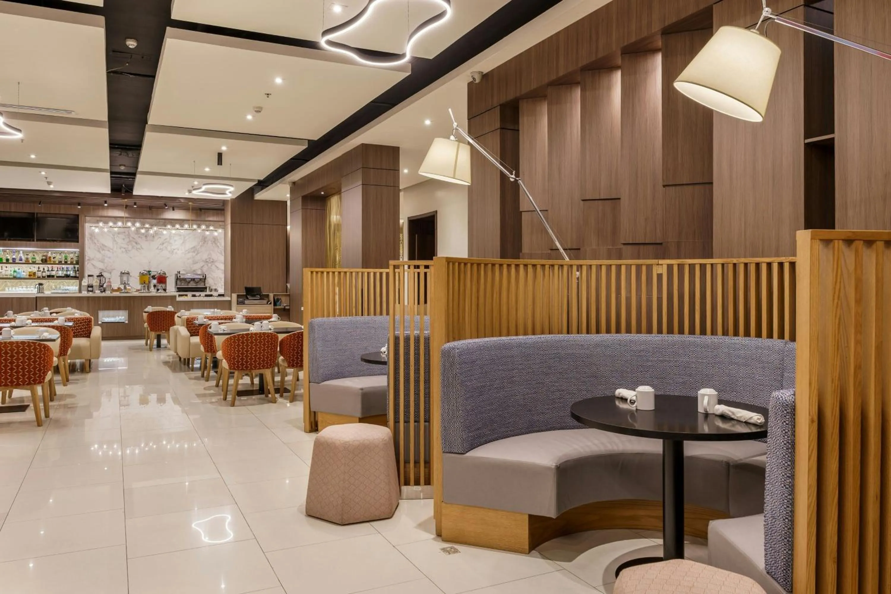 Restaurant/places to eat in Courtyard by Marriott Panama Metromall