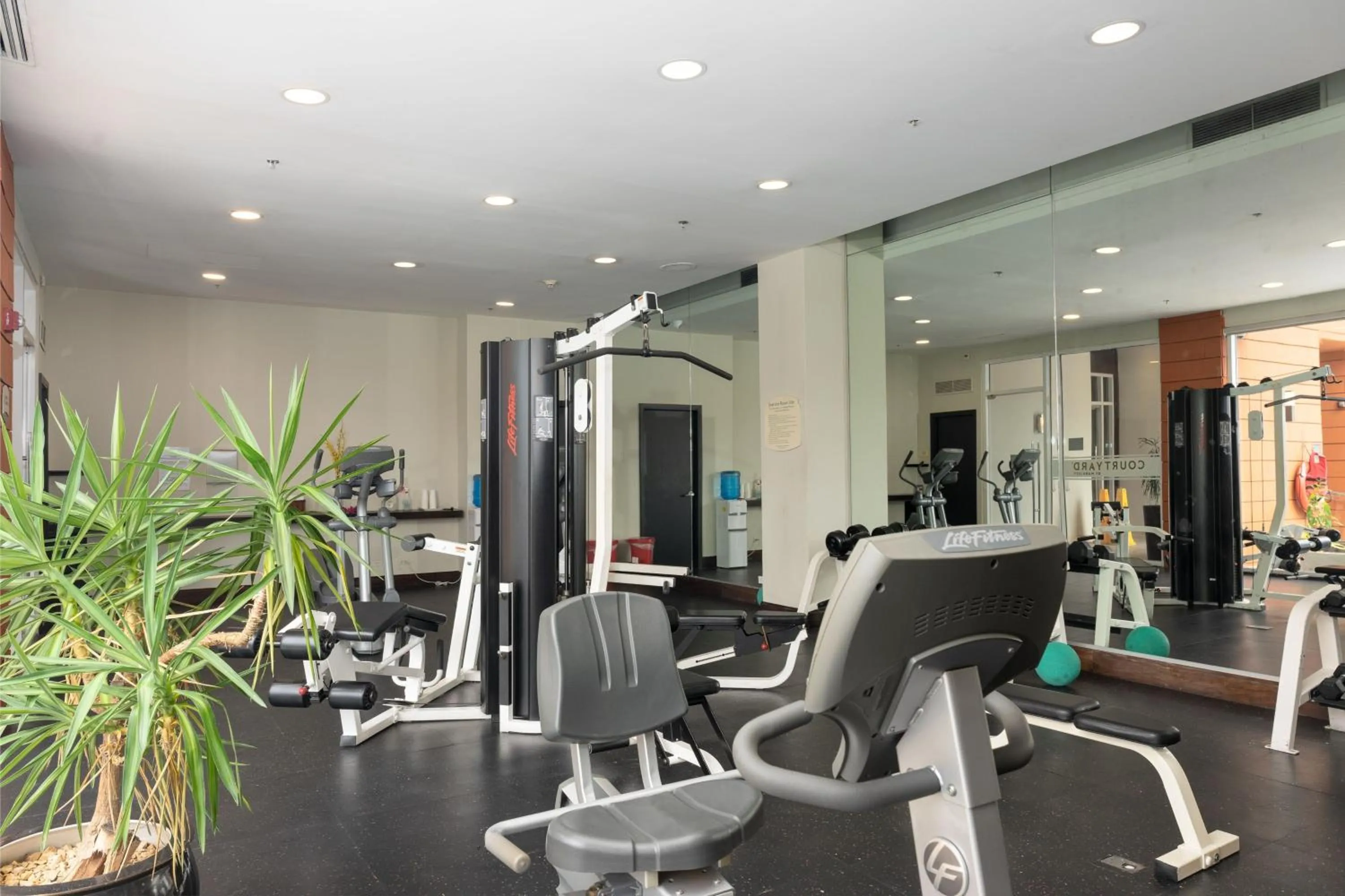 Fitness centre/facilities in Courtyard by Marriott Panama Metromall