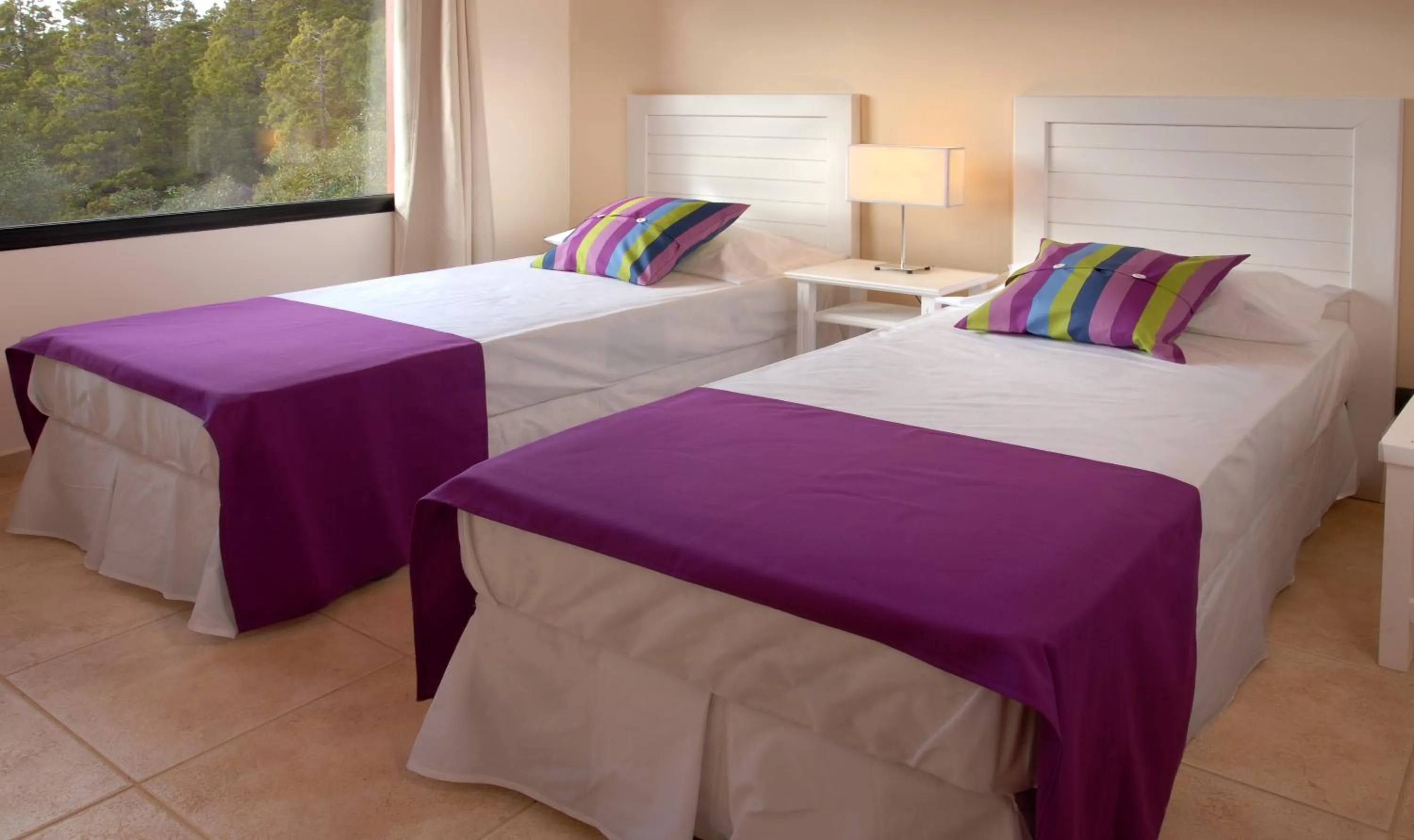 Bed in Catalonia Sur Aparts-Spa