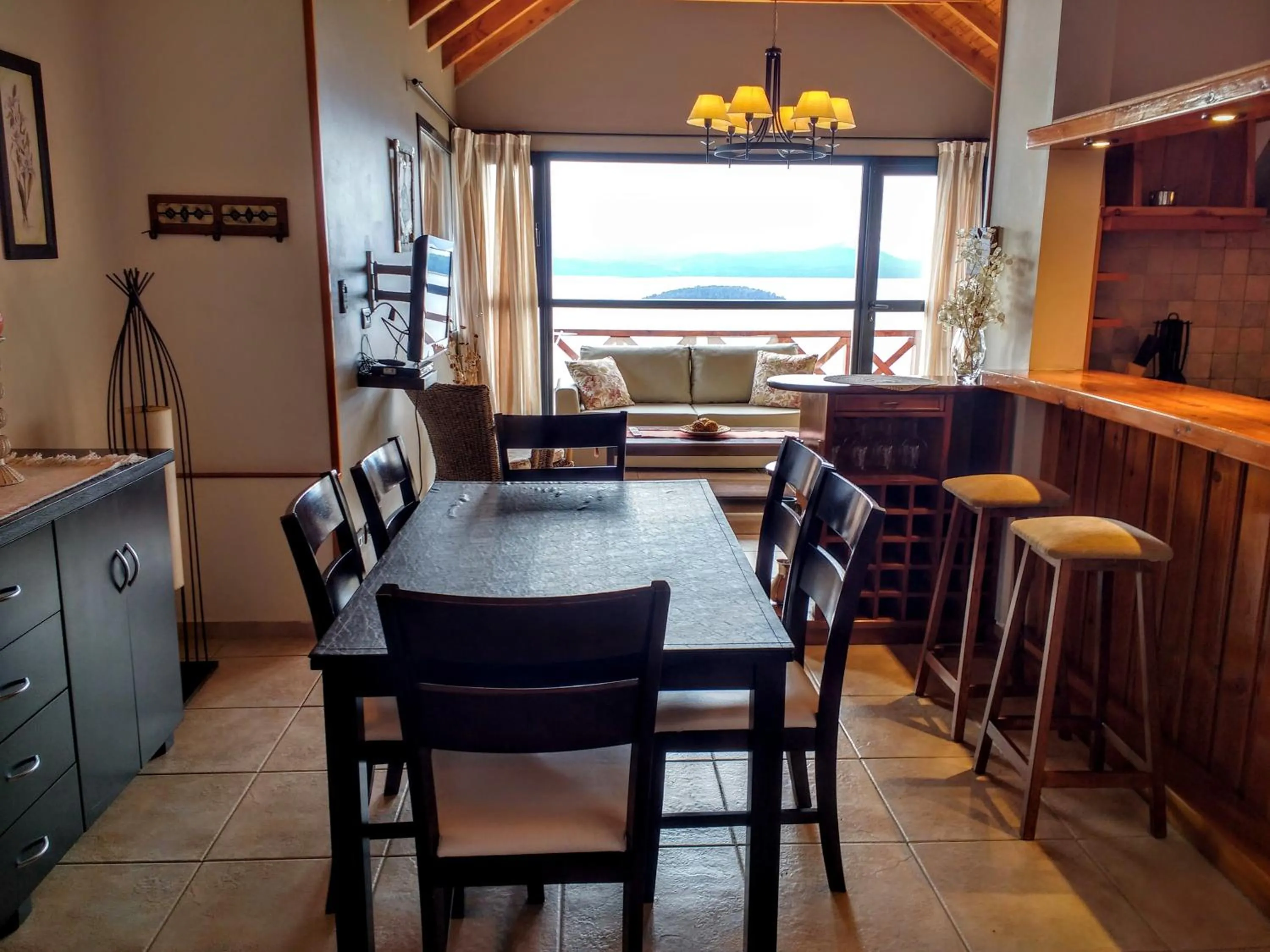 Dining area in Catalonia Sur Aparts-Spa