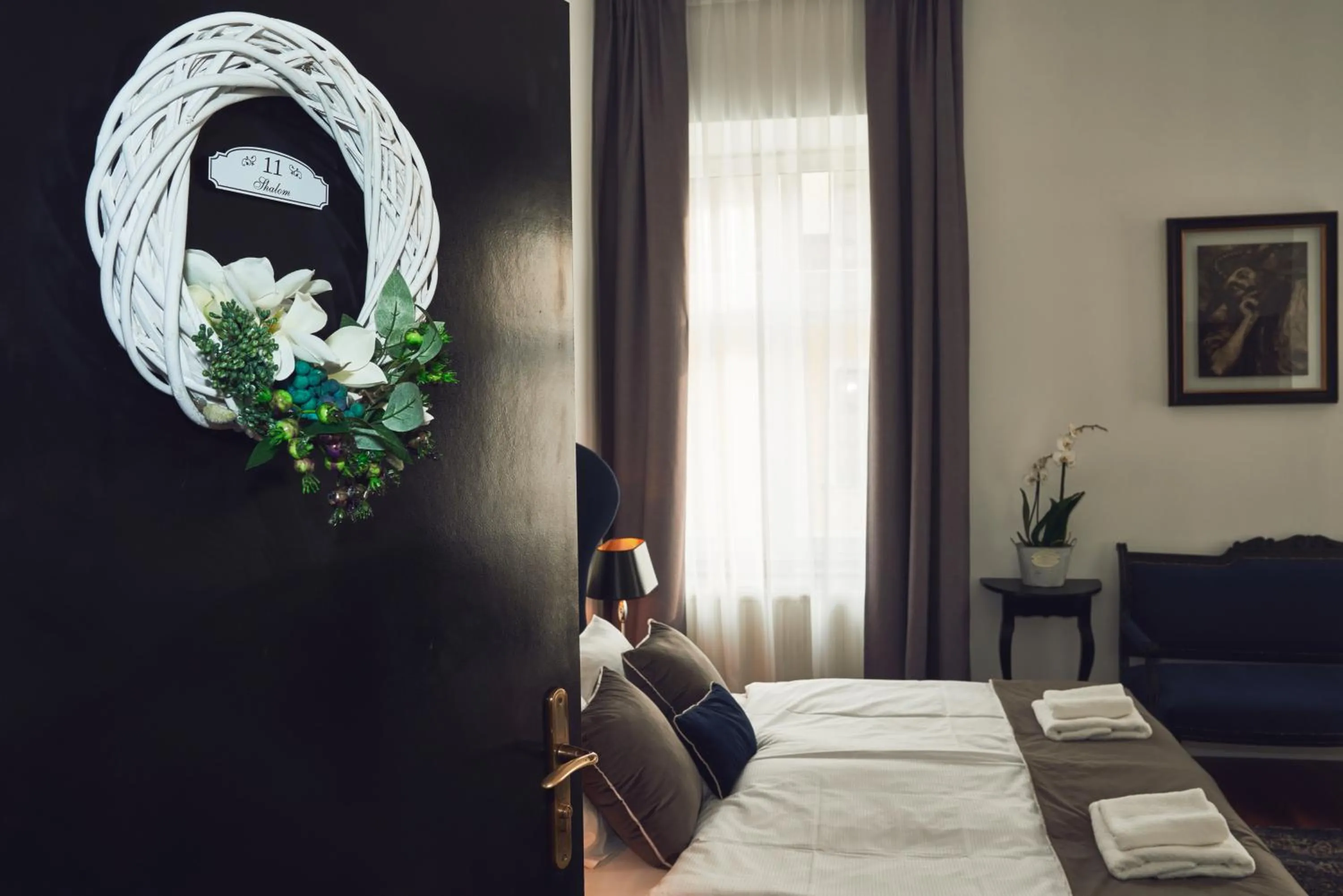 Photo of the whole room, Bed in Shalom Kazimierz