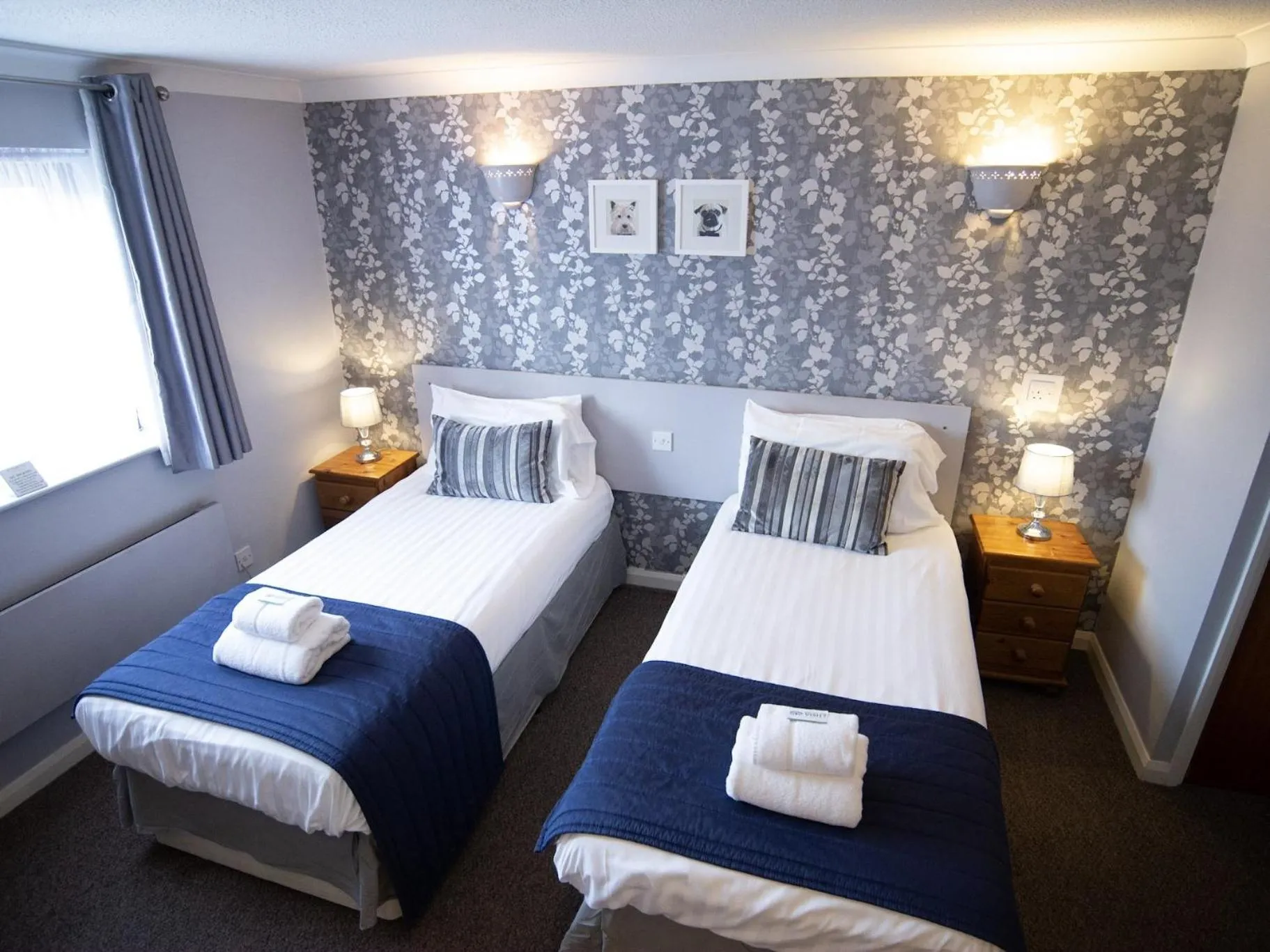 Bedroom, Bed in The Heath Inn