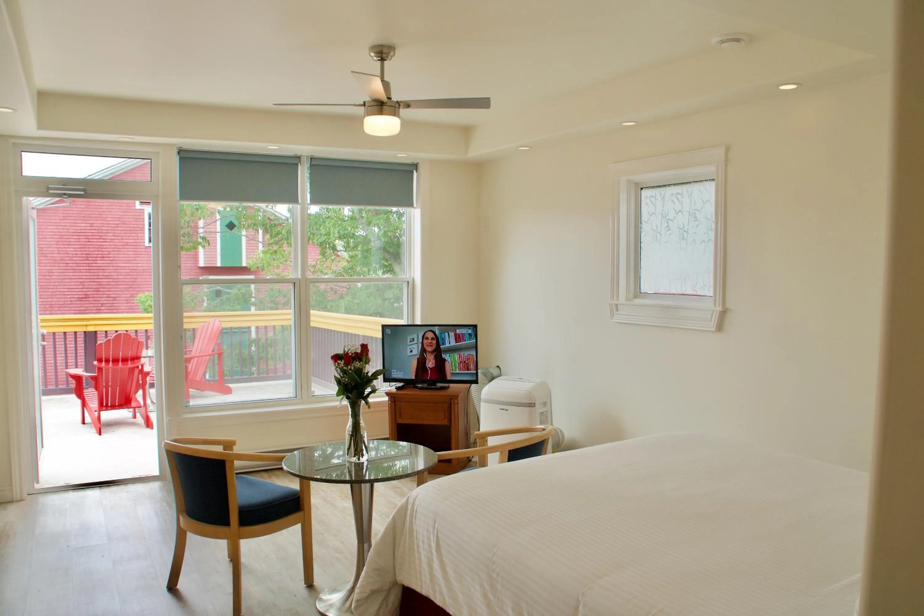 Bed in Rum Runner Inn