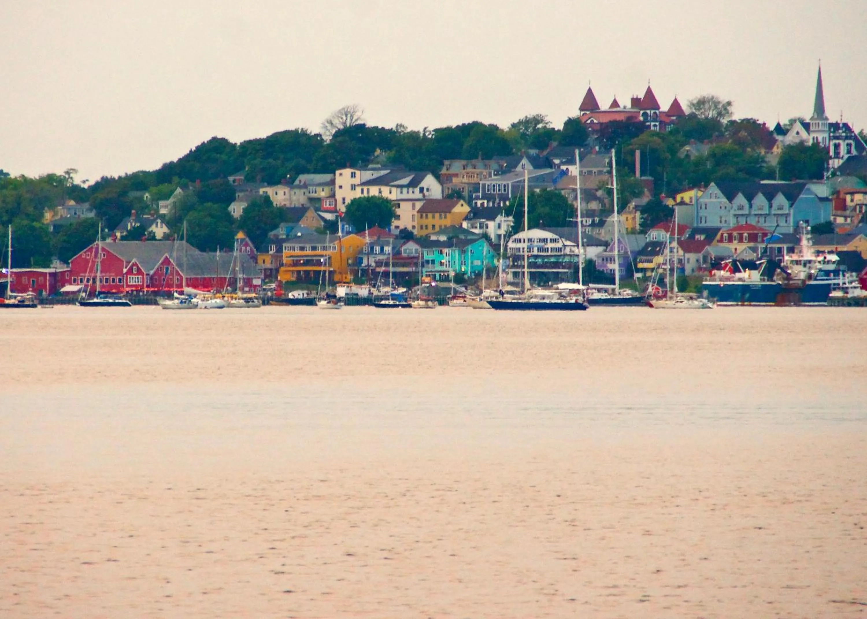 Property building in Rum Runner Inn