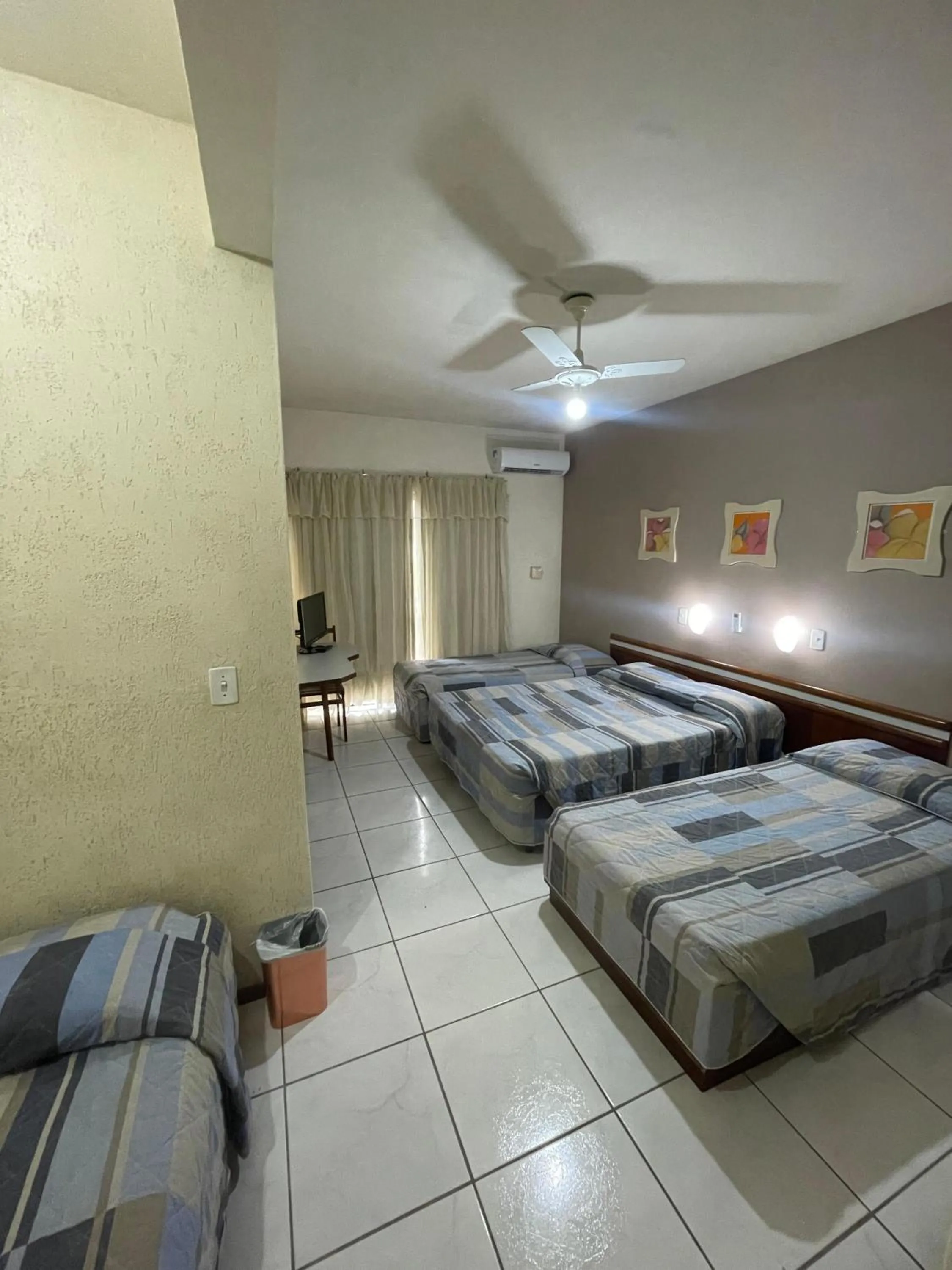 Bed in Hotel Cambirela