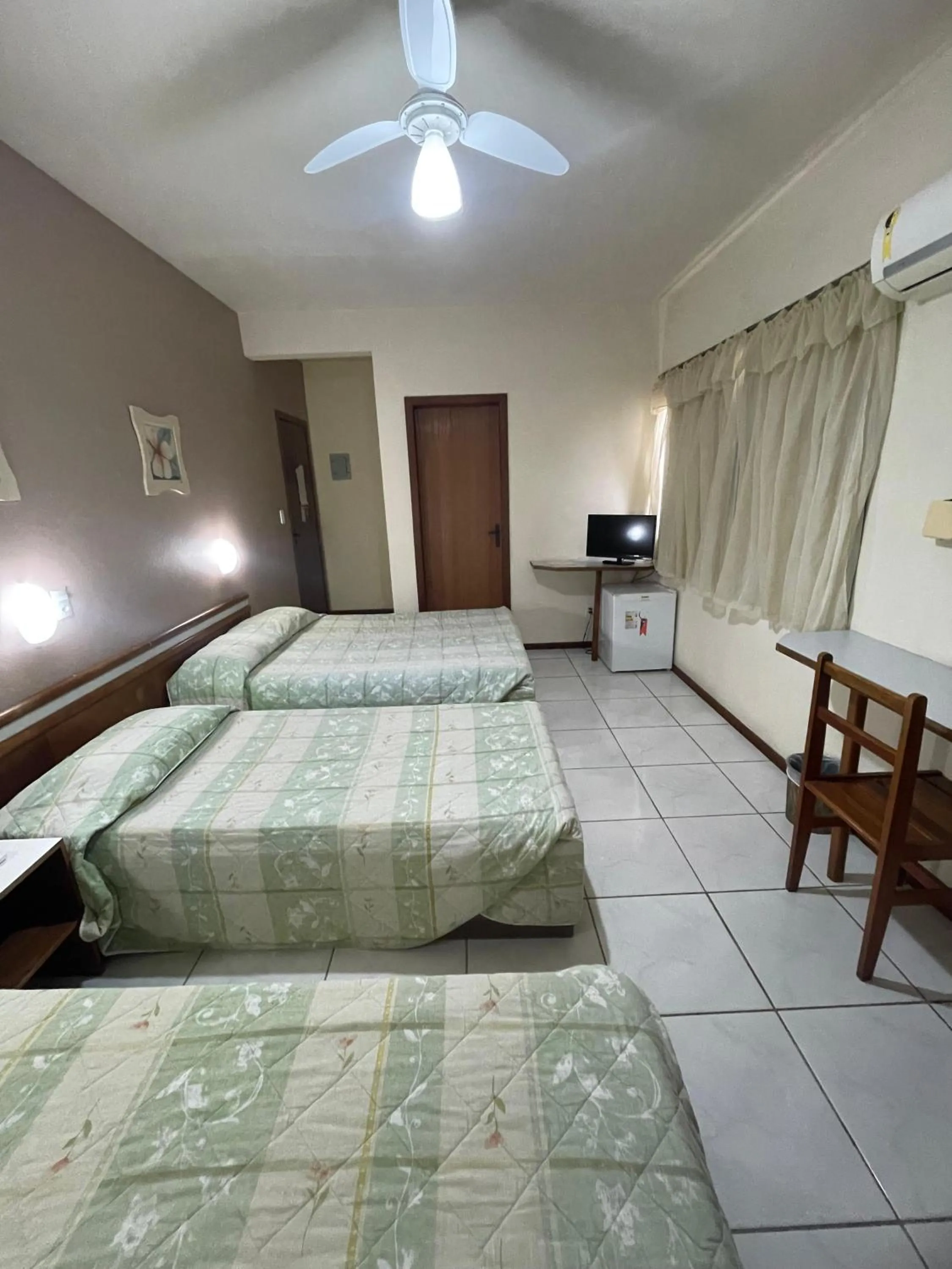 Bed in Hotel Cambirela