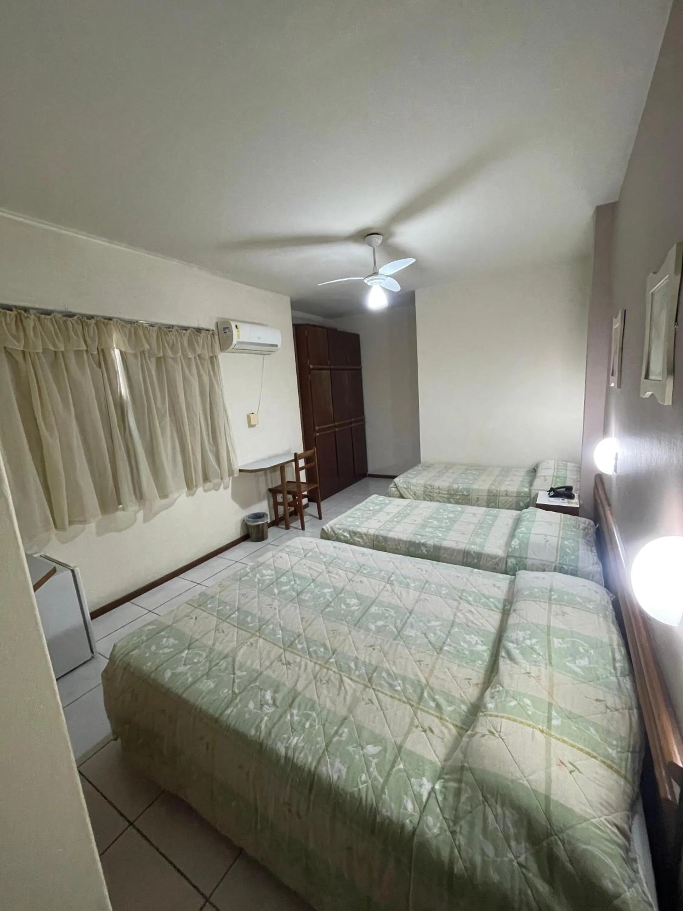 Bed in Hotel Cambirela