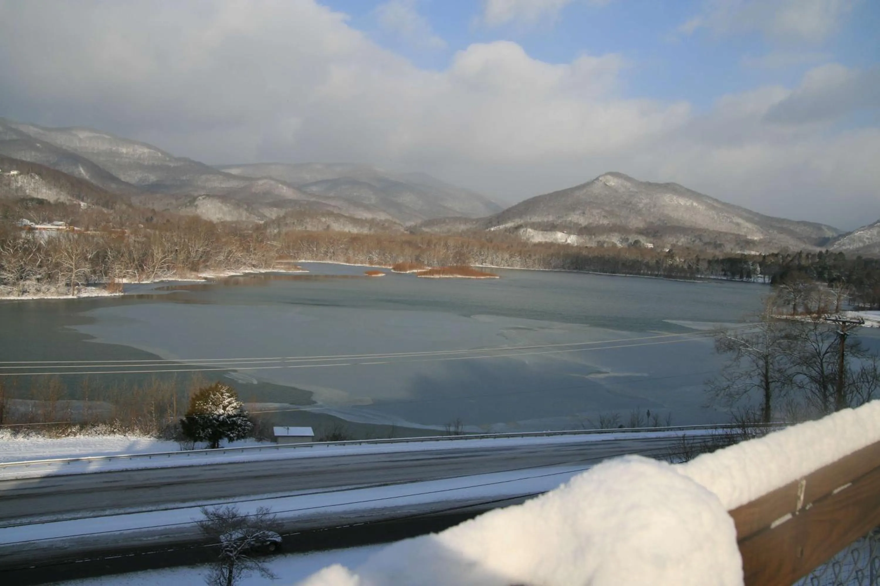 Property building in Hampton Inn Caryville-I-75/Cove Lake-State Park