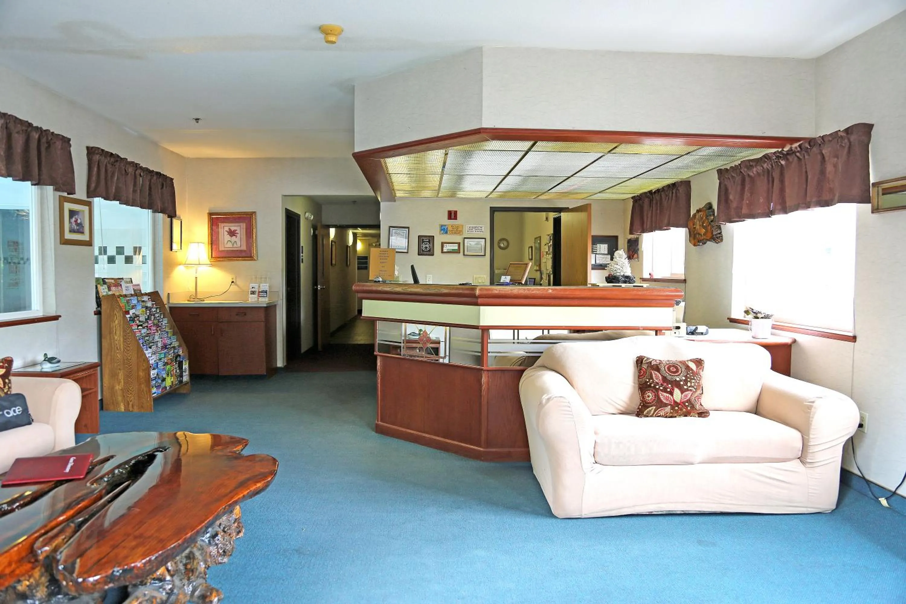 Lobby or reception in Americas Best Value Inn & Suites-Forest Grove/Hillsboro