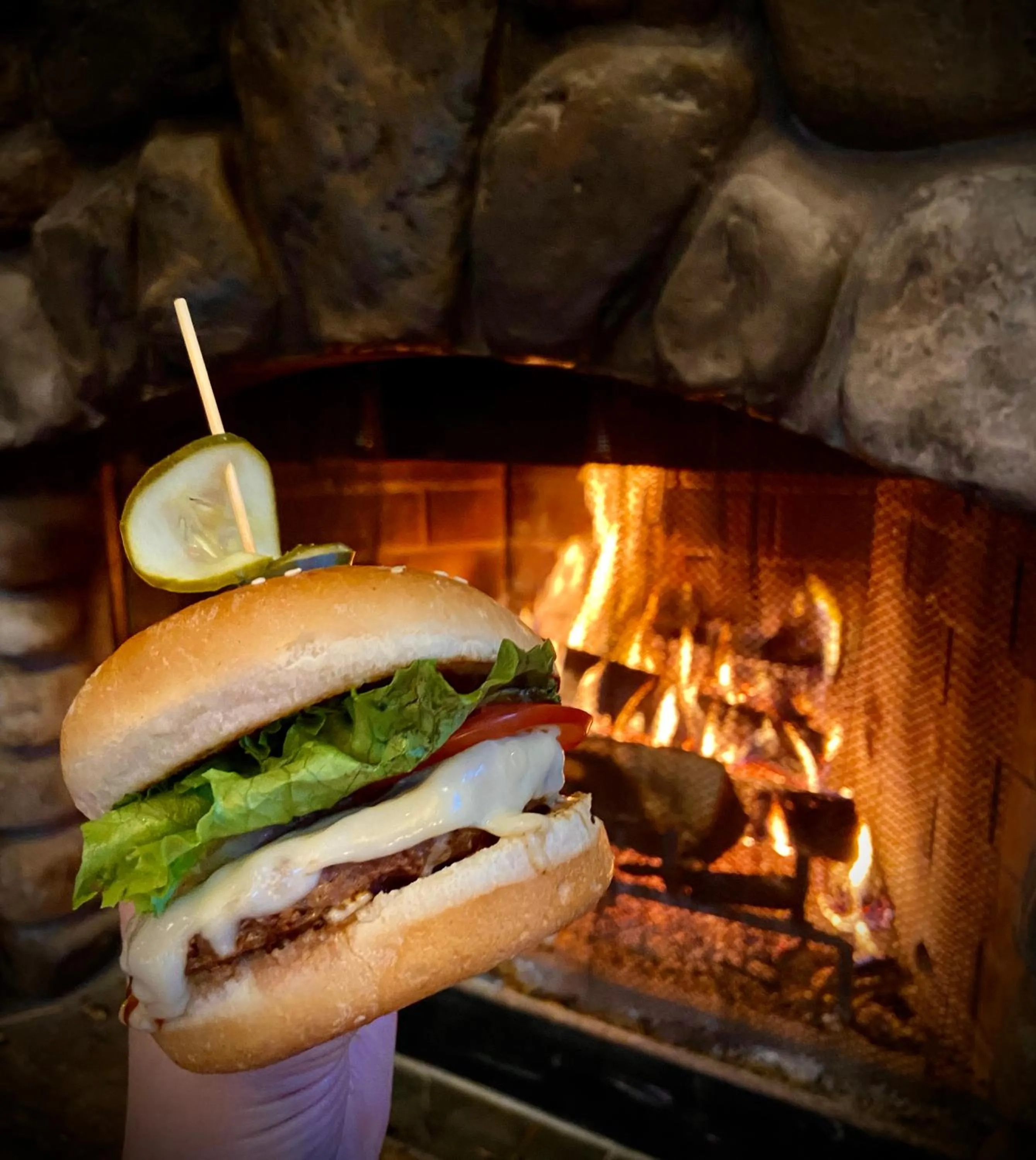 Restaurant/places to eat in Johnston Canyon Lodge & Bungalows