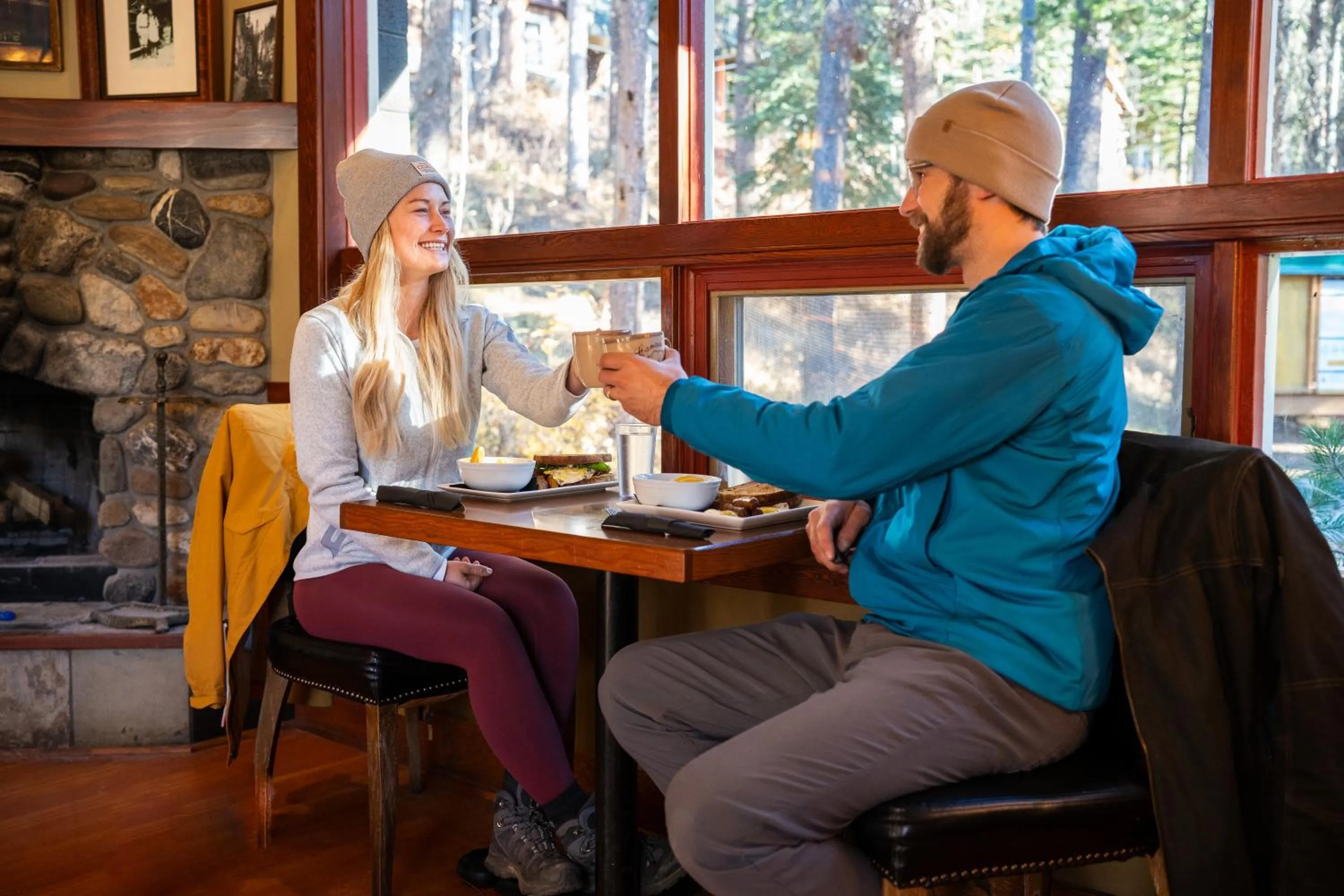 Restaurant/places to eat in Johnston Canyon Lodge & Bungalows
