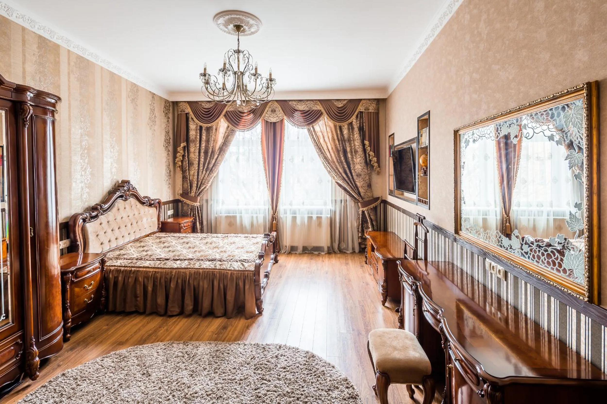 Beautiful apartment D.Galytskogo
