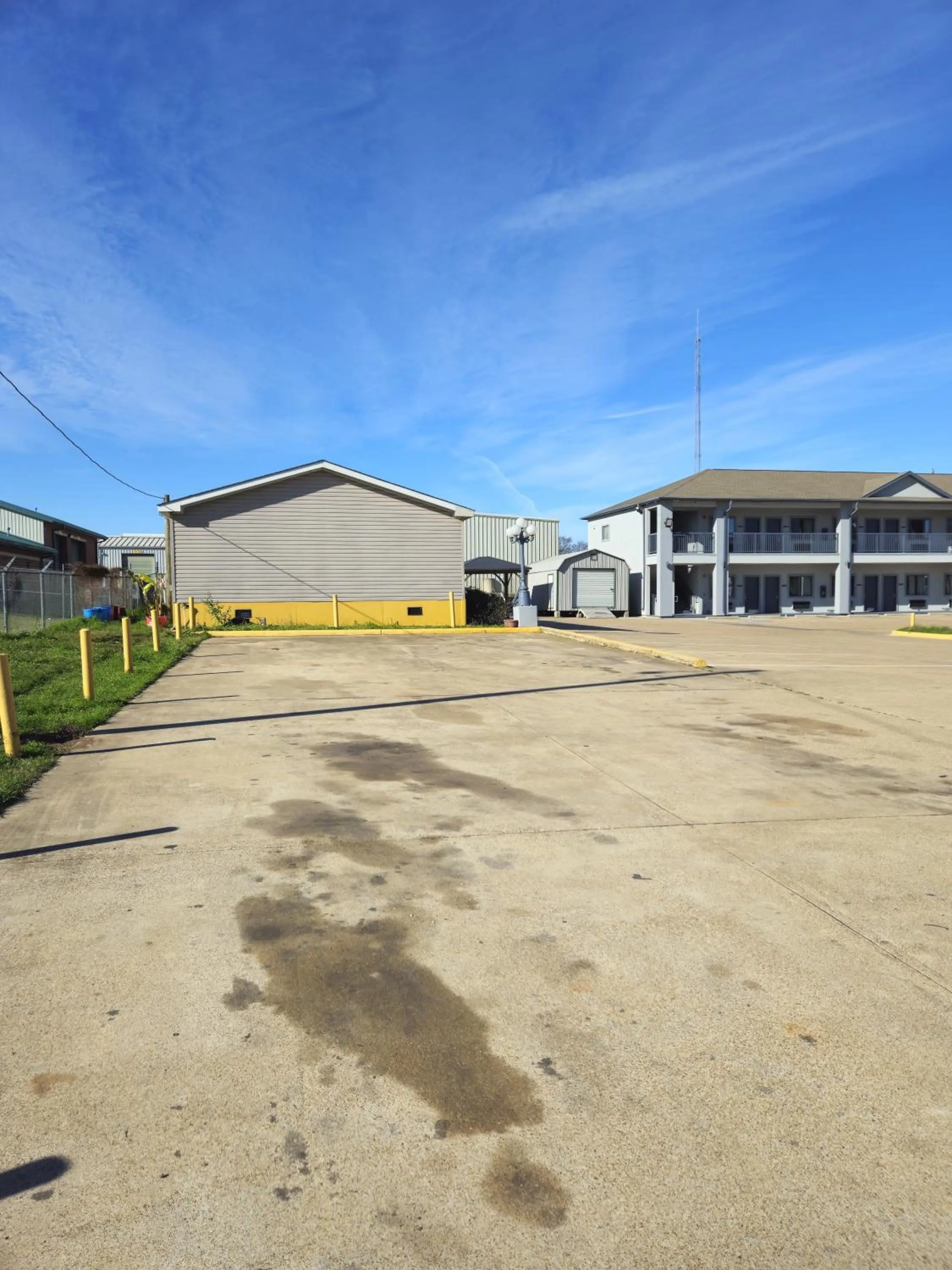 Parking in Budgetel Inn and Suites