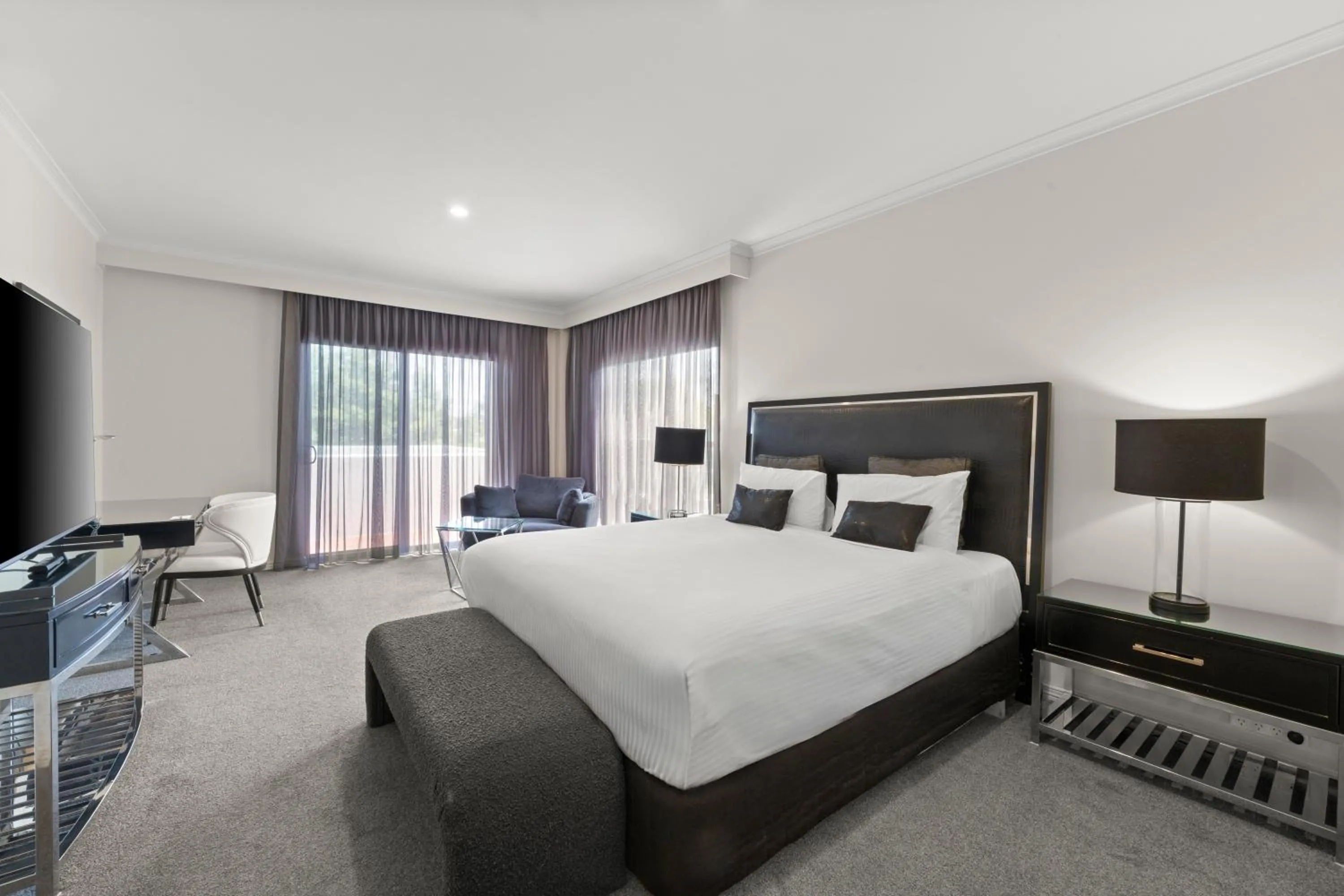 Bedroom, Bed in The Carrington Hotel