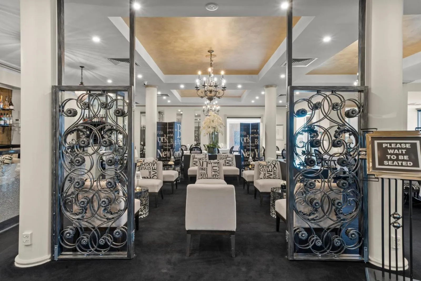 Restaurant/places to eat in The Carrington Hotel