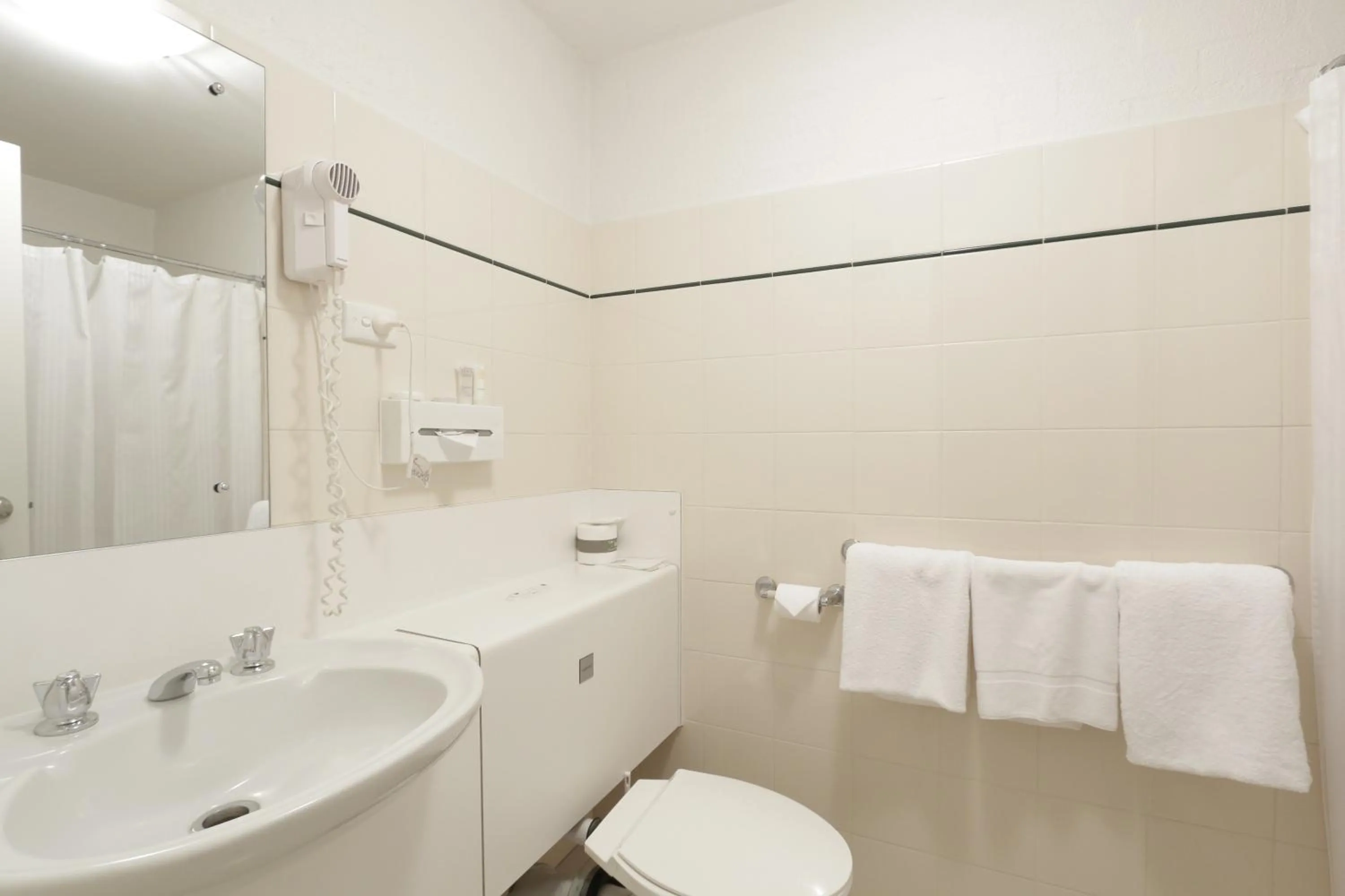 Bathroom in Atrium Hotel Mandurah
