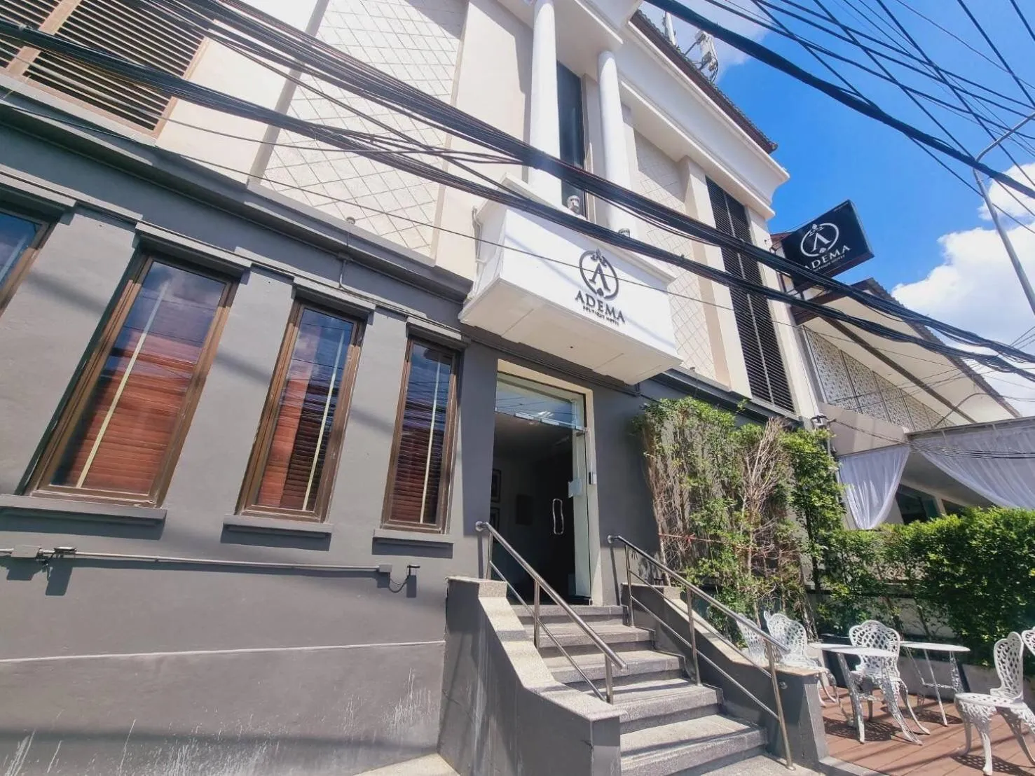 Property building in Adema Boutique Karon