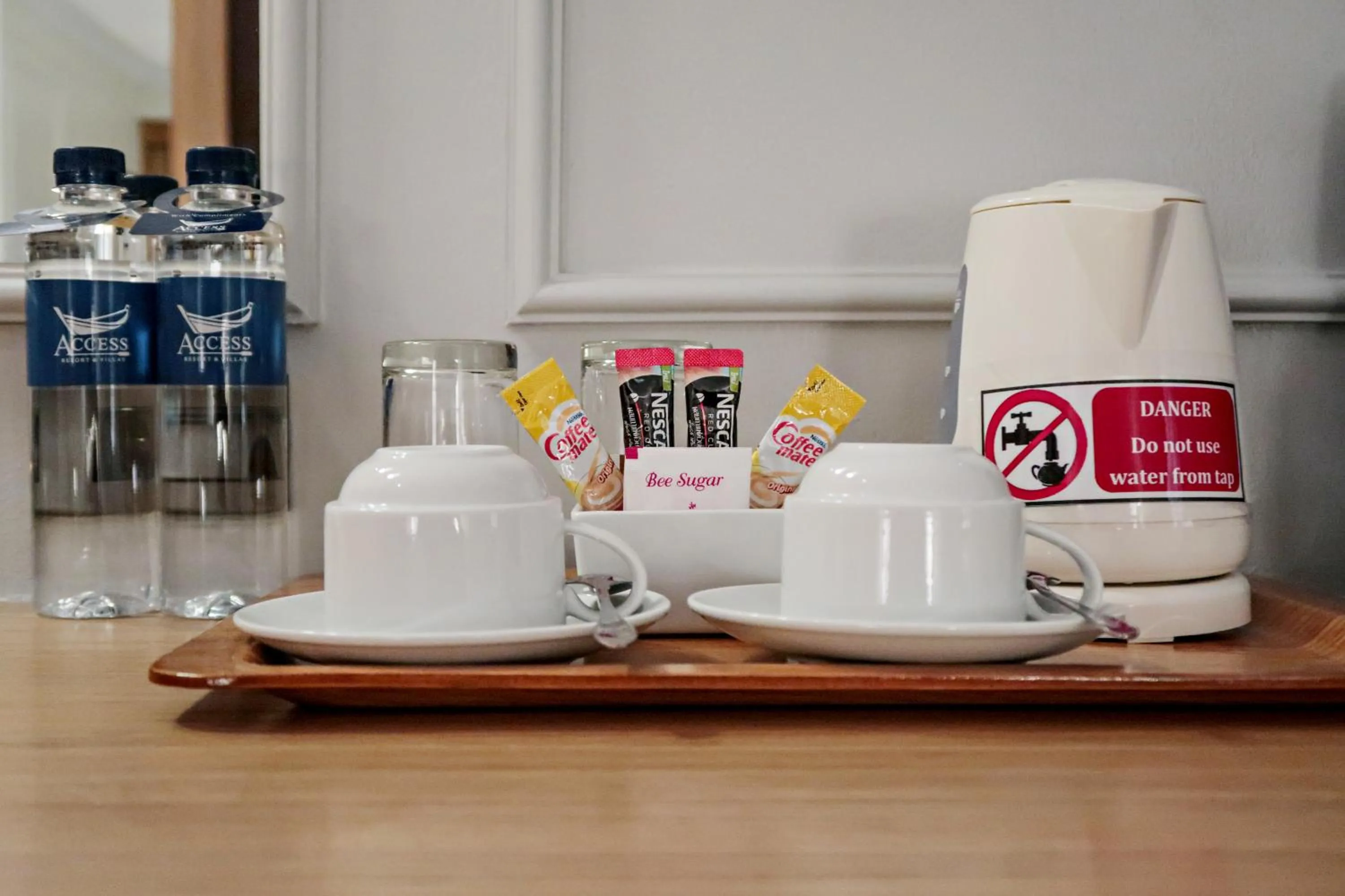 Coffee/tea facilities in Adema Boutique Karon