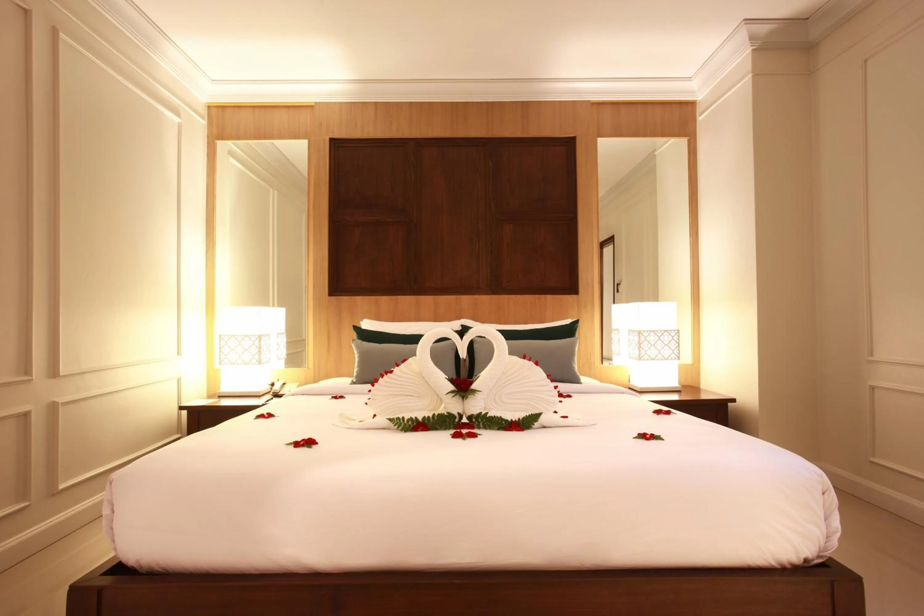 Bed in Adema Boutique Karon