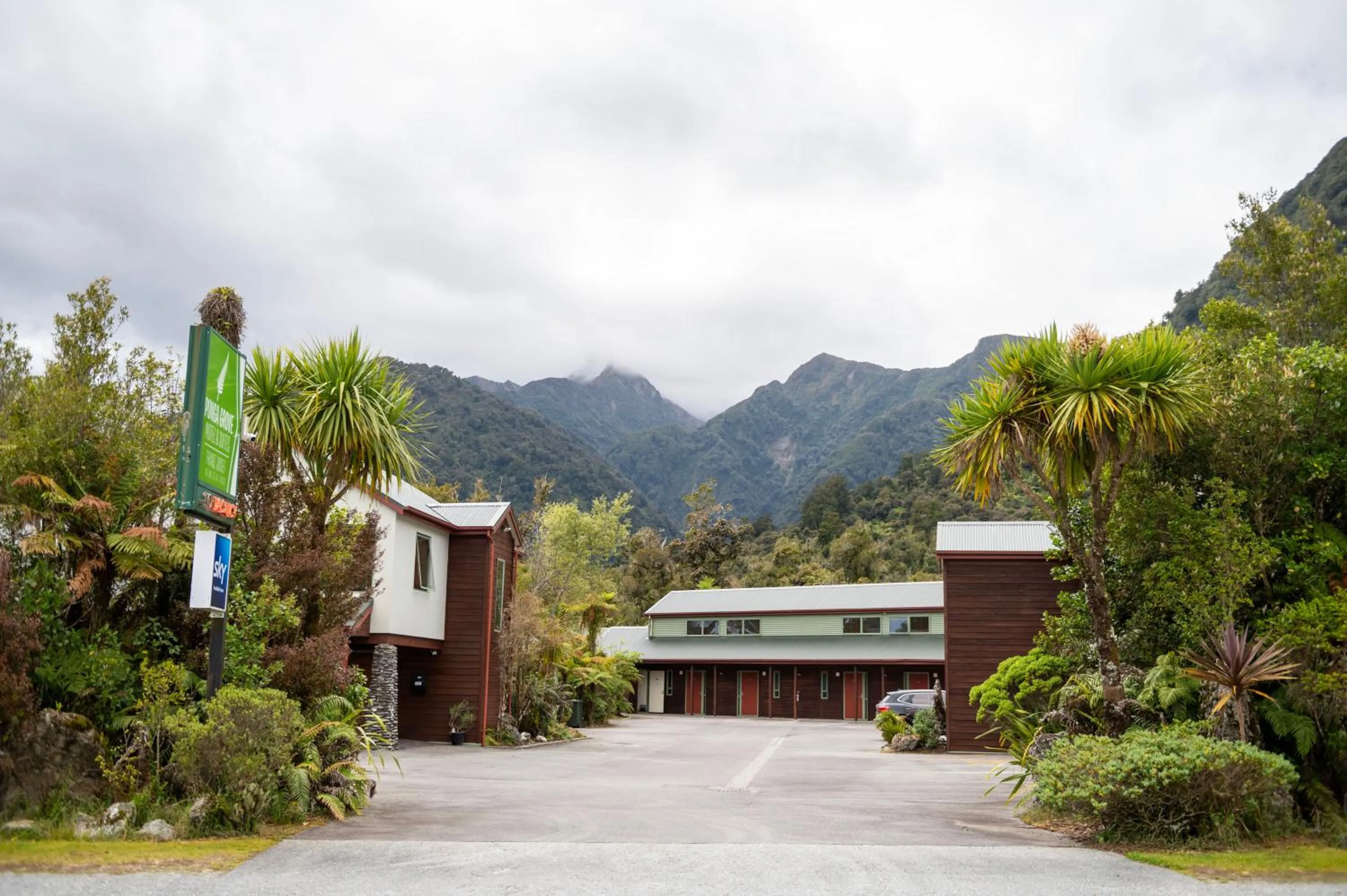 Property building in Punga Grove