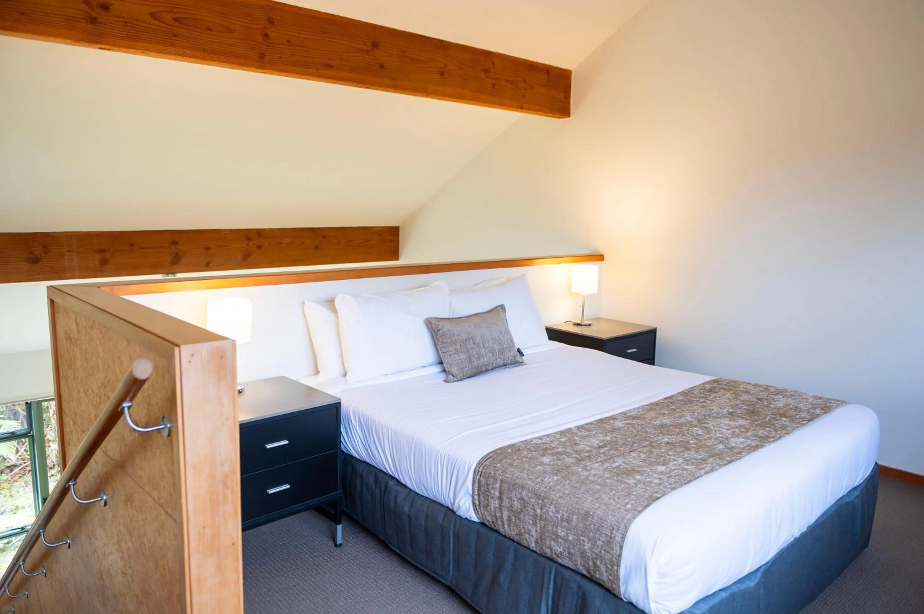 Bedroom, Bed in Punga Grove