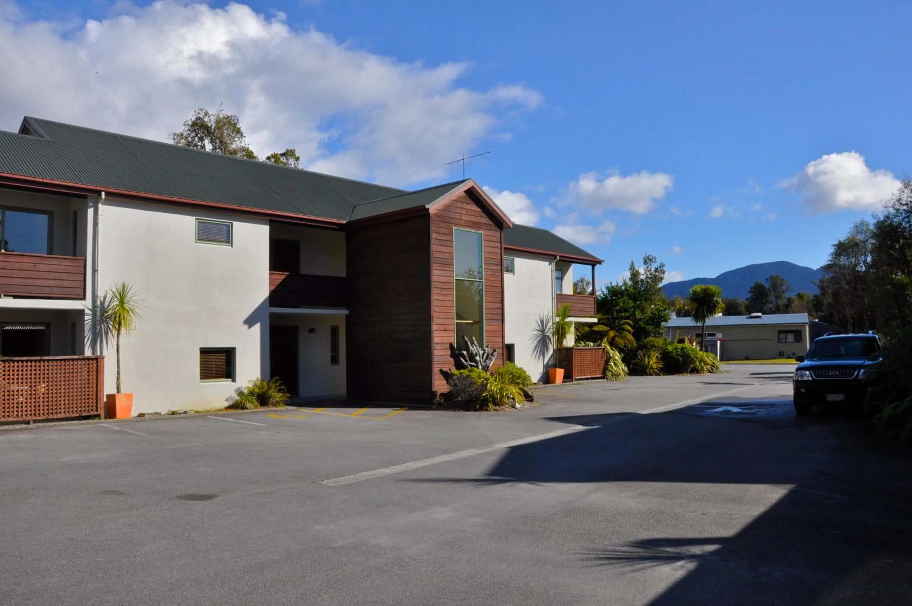 Property building in Punga Grove