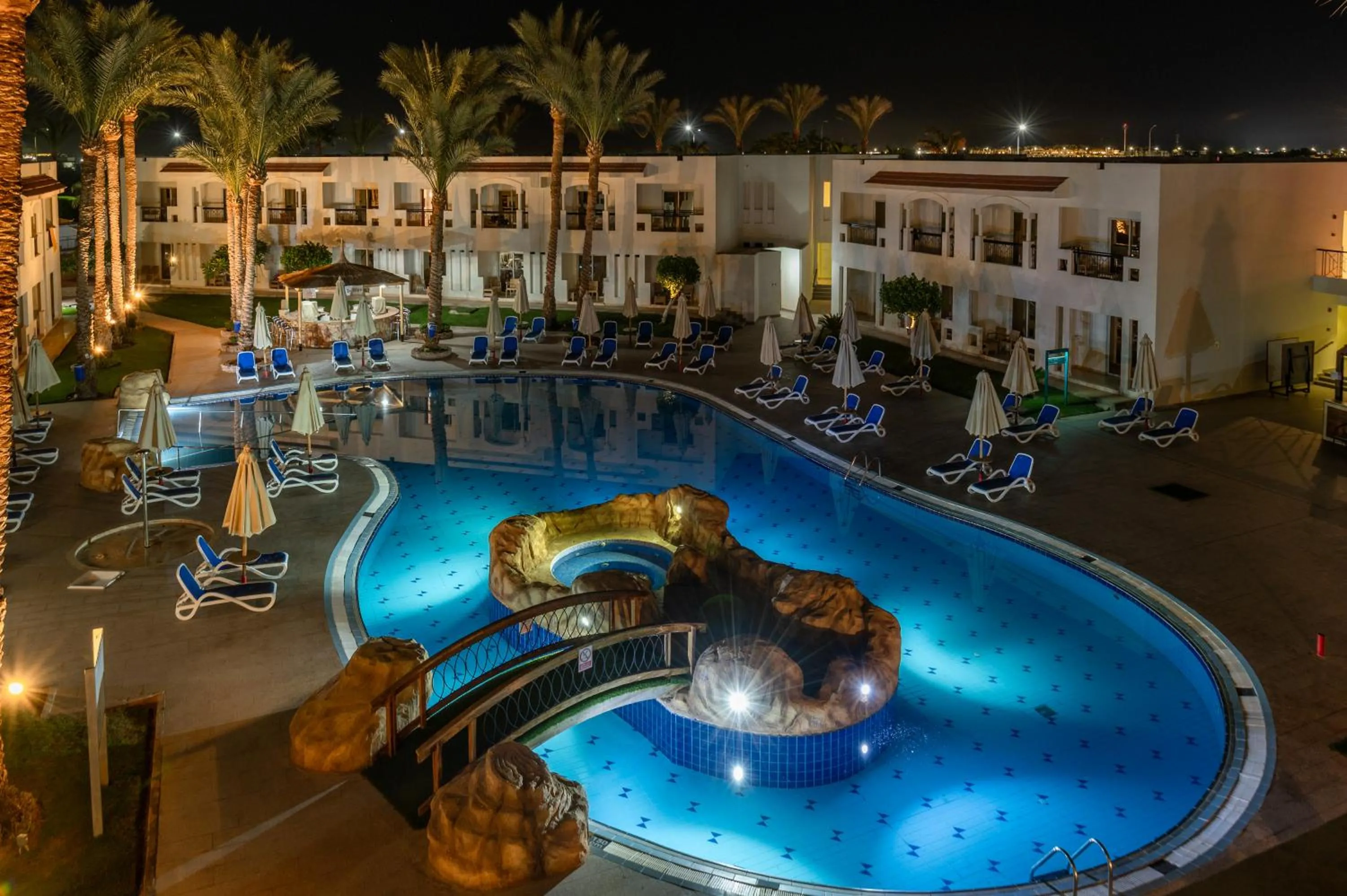 Swimming pool in Xperience St. George Sharm El Sheikh