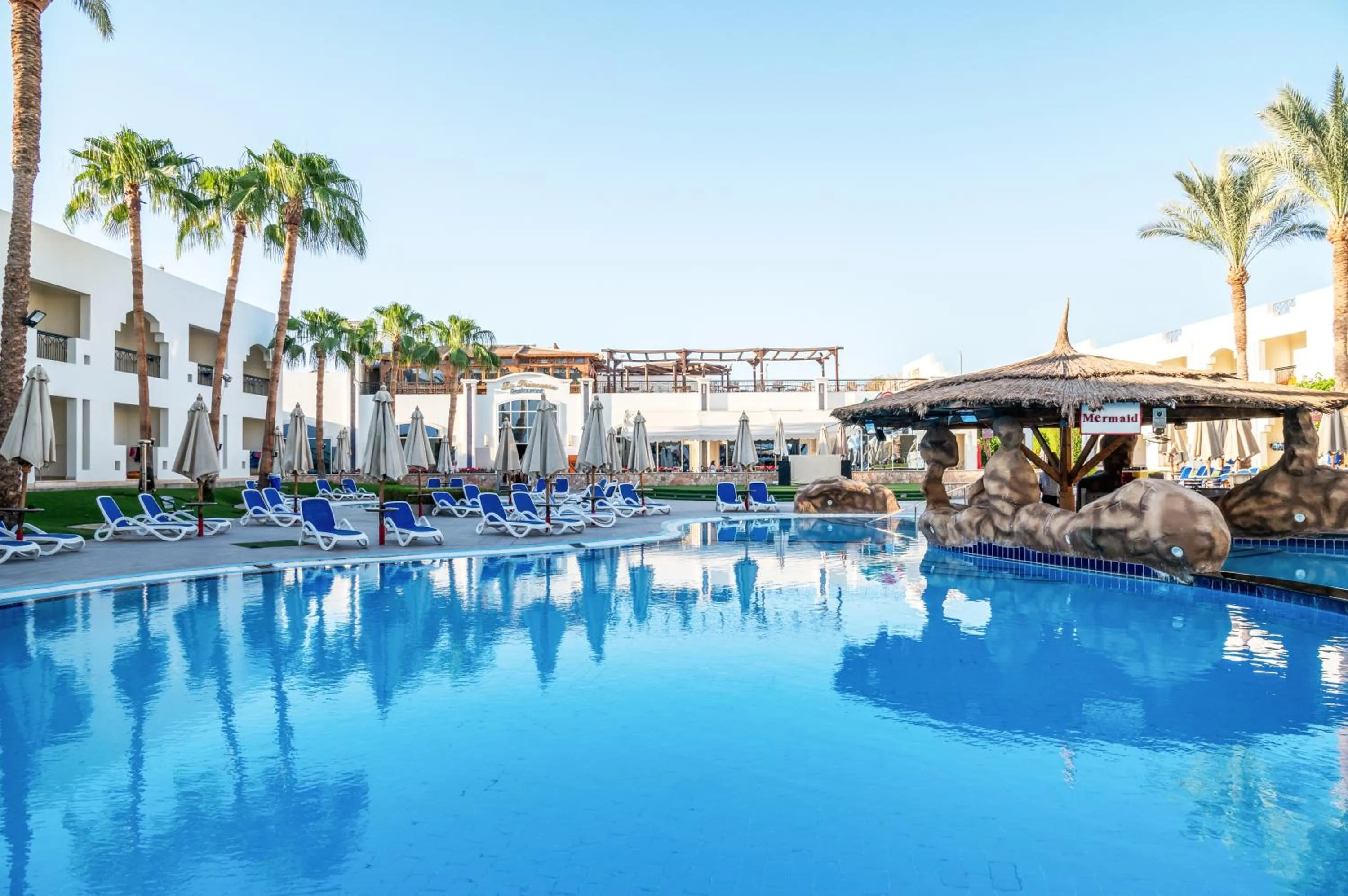 Swimming pool in Xperience St. George Sharm El Sheikh