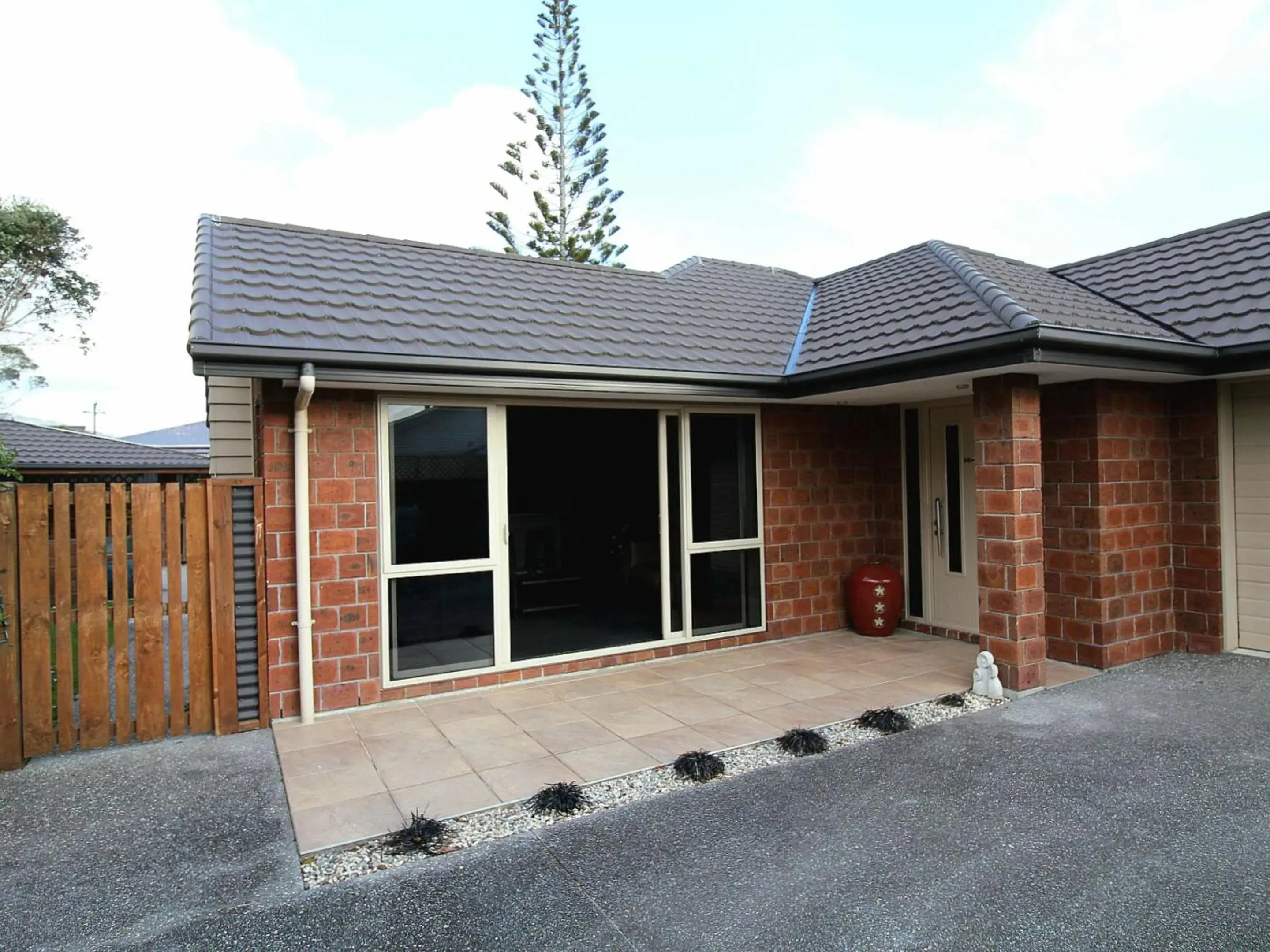 Property building in Aachen Place Motel Property building in Aachen Place Motel