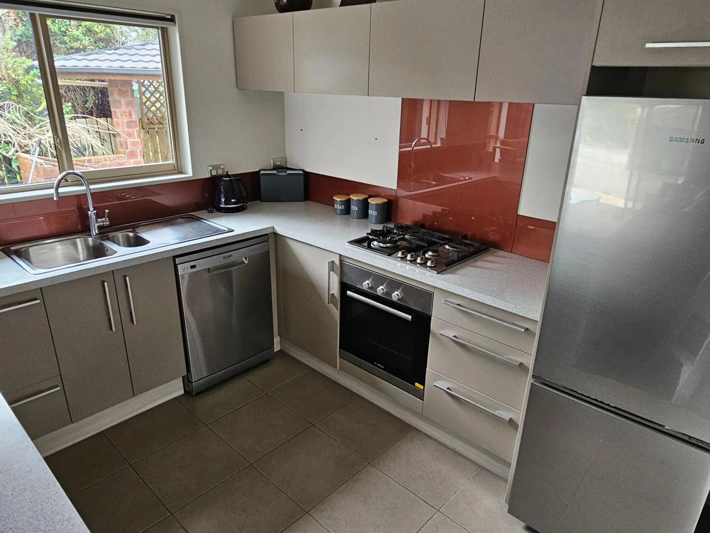 kitchen in Aachen Place Motel