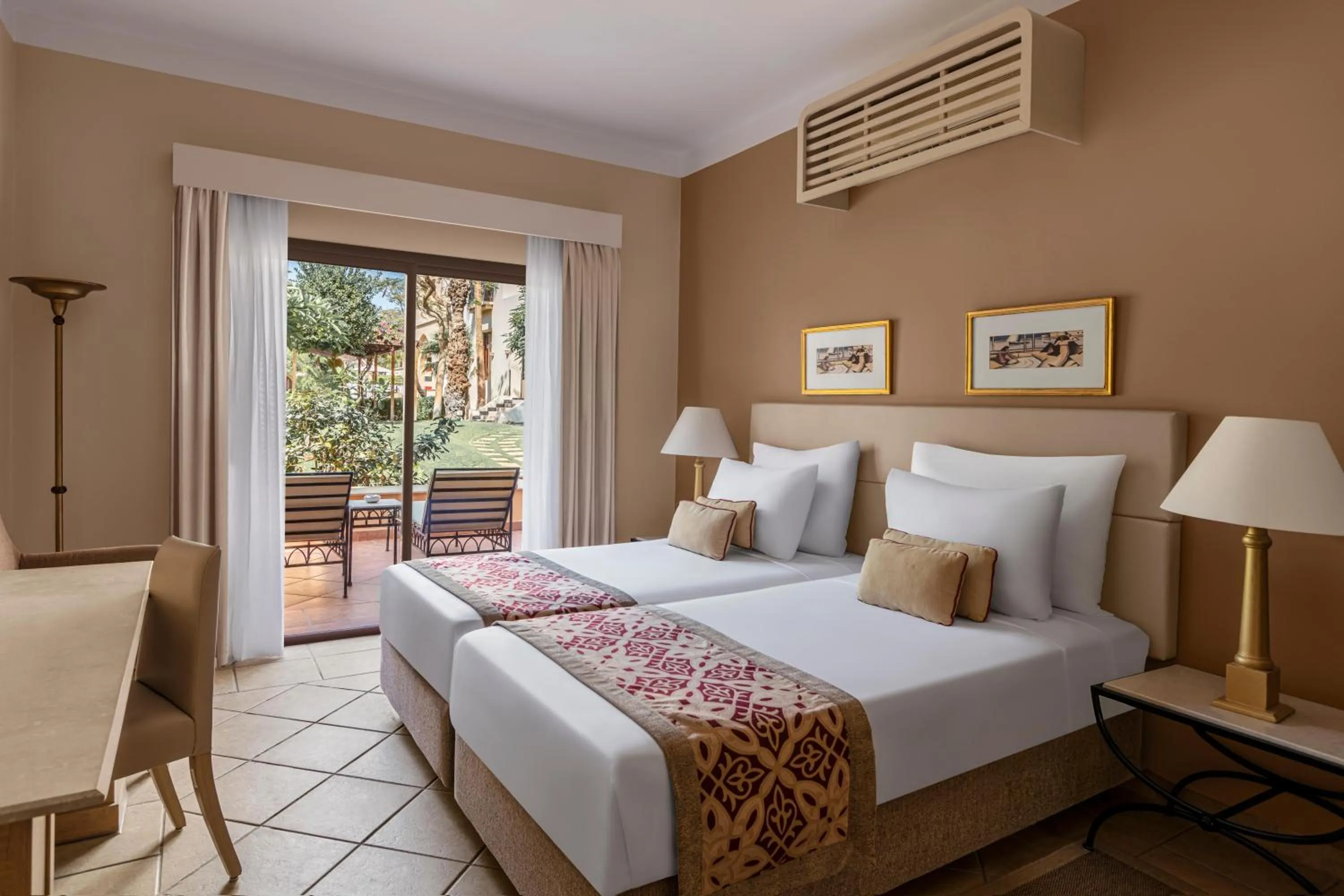 Photo of the whole room, Bed in JAZ Makadi Saraya Resort