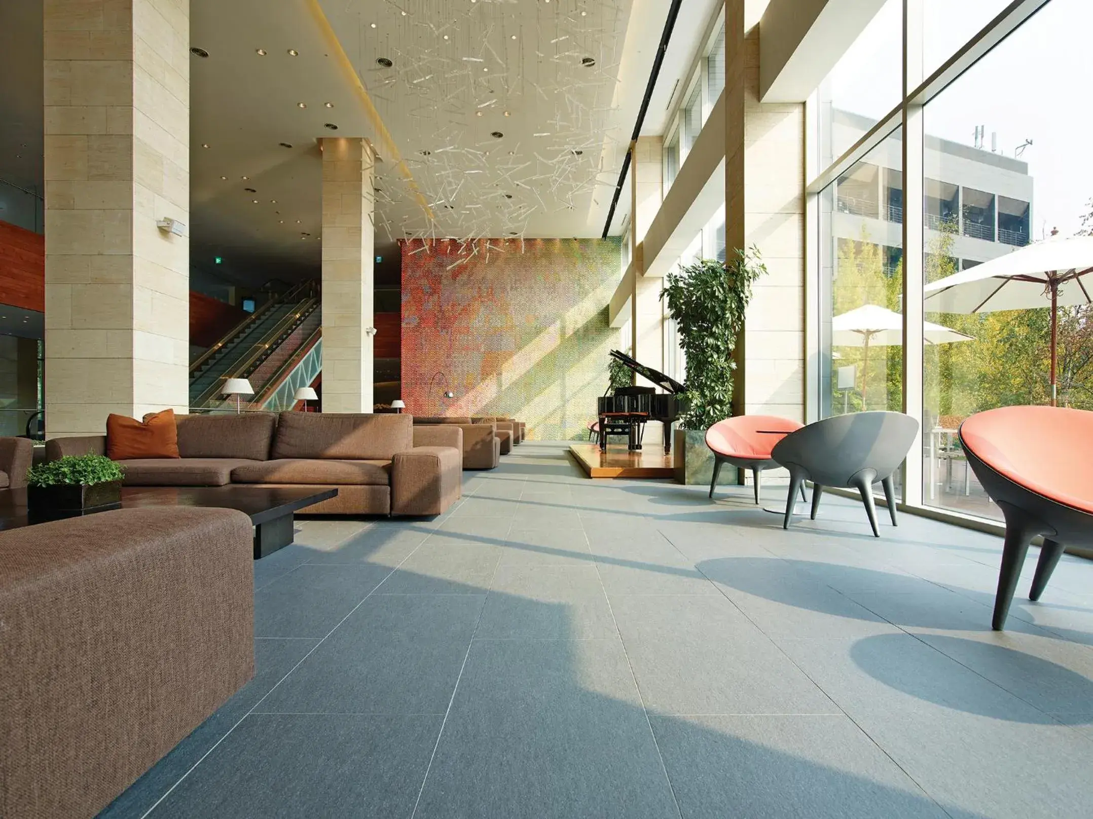 Lobby or reception in Rolling Hills Hotel Lobby or reception in Rolling Hills Hotel