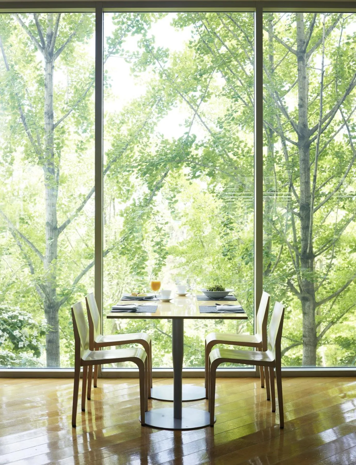 Restaurant/places to eat in Rolling Hills Hotel