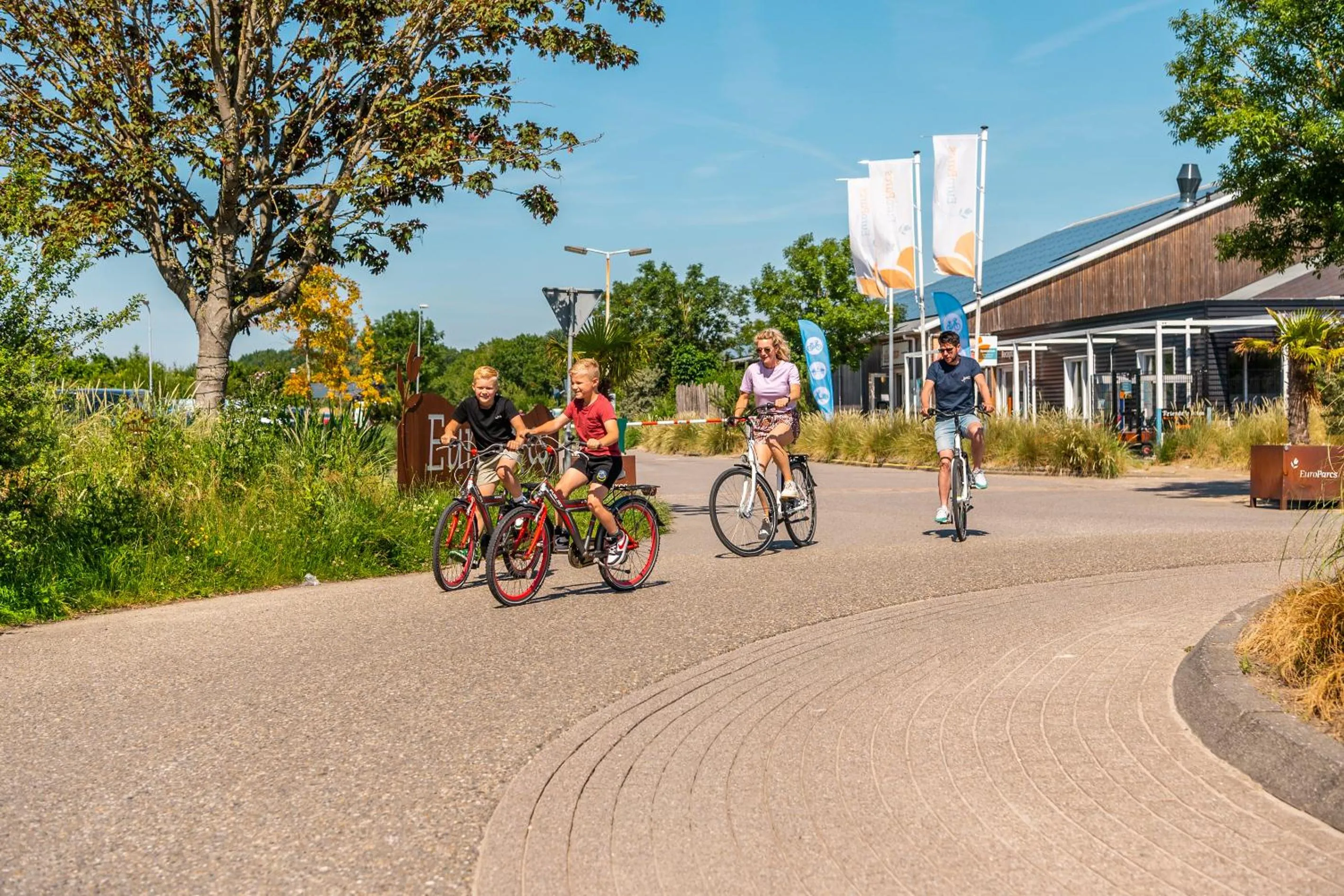 Cycling in EuroParcs Poort van Zeeland