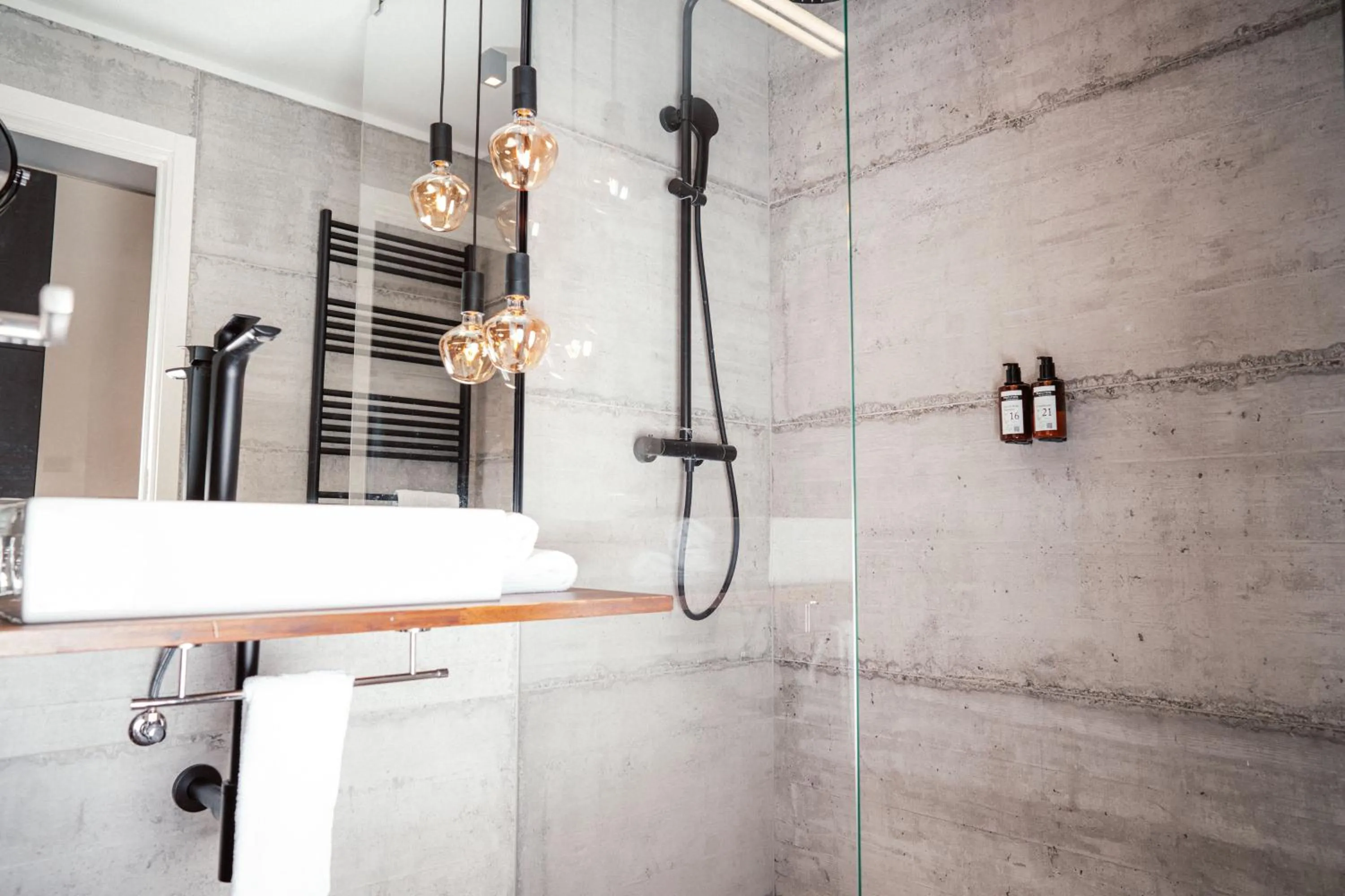 Bathroom in Hotel City Maribor