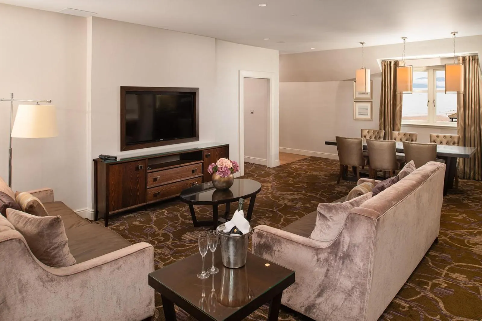 Living room in Seamill Hydro Hotel