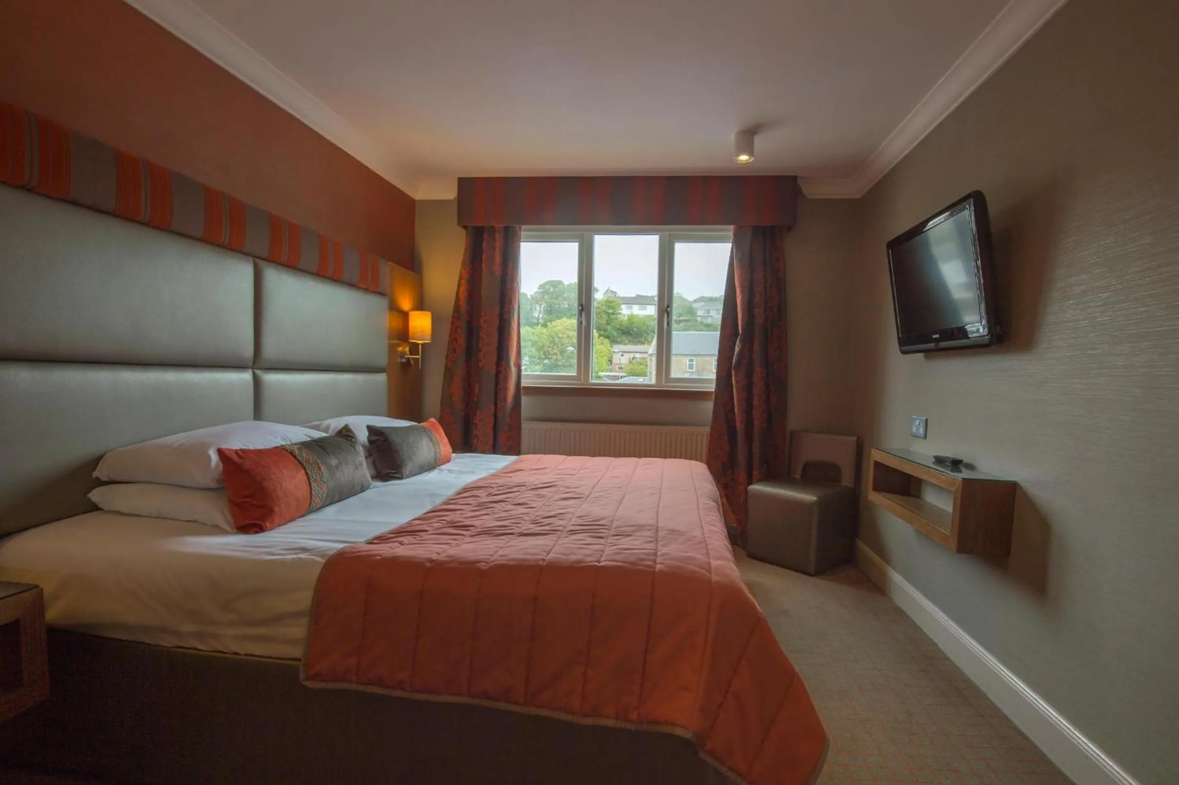 Bedroom, Bed in Seamill Hydro Hotel