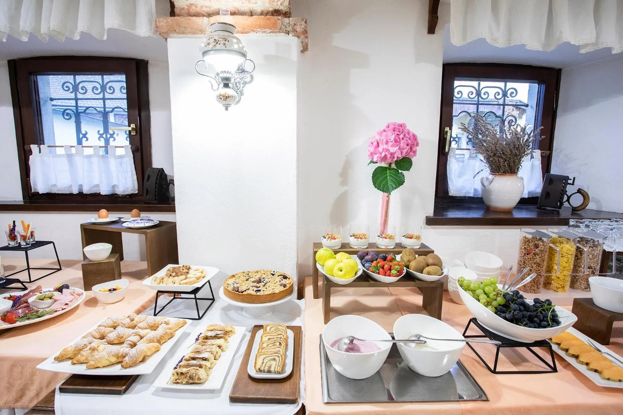 Food and drinks in House Klasika - Adults Only