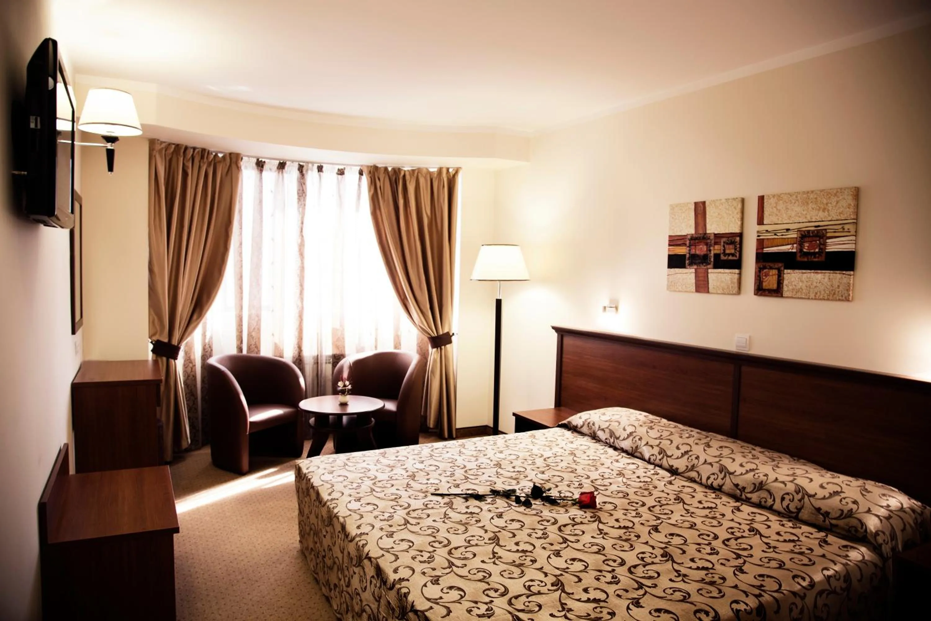 Bed in Favorit Hotel