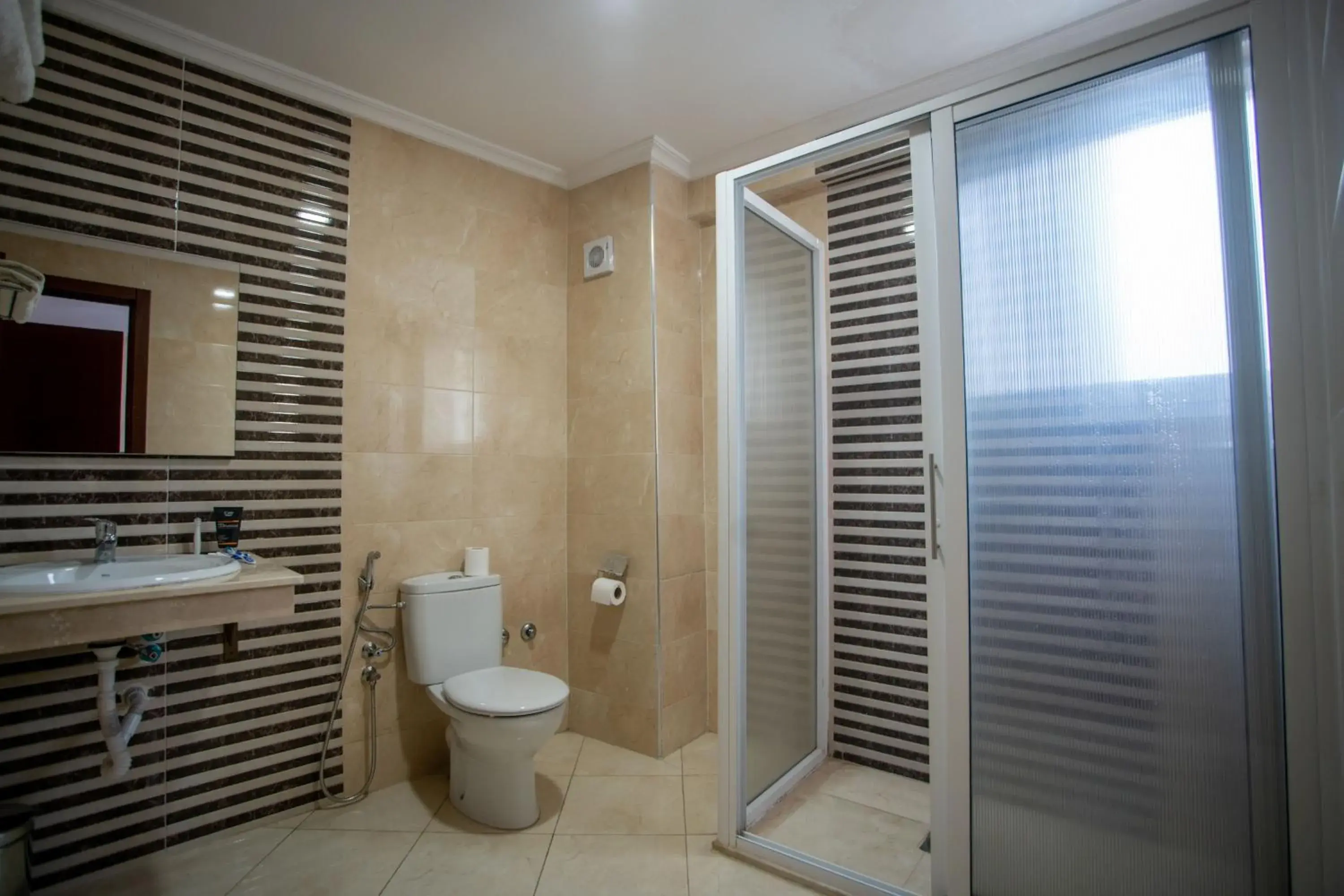 Twin Room - single occupancy in Hotel Etoile Du Nord Twin Room - single occupancy in Hotel Etoile Du Nord