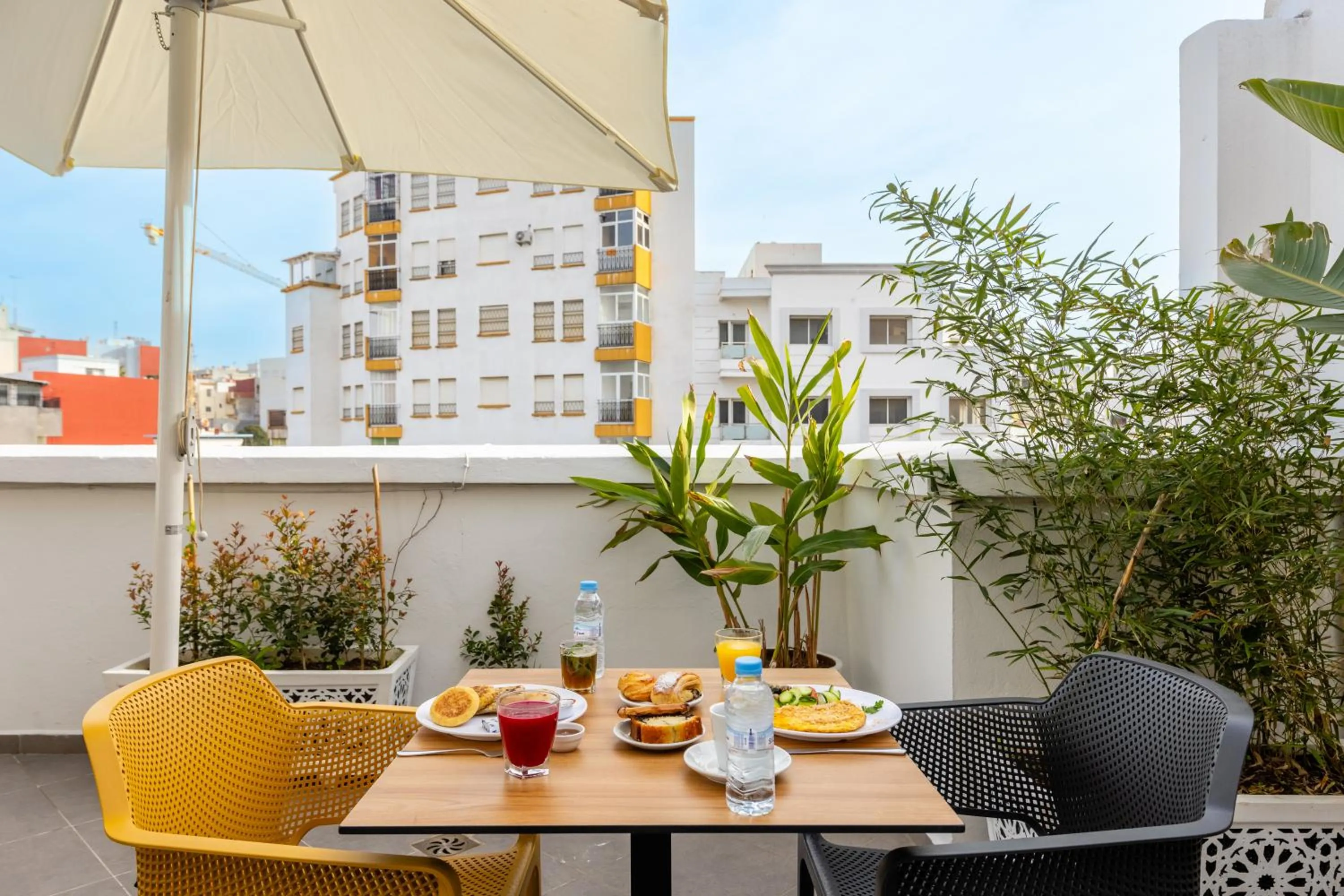Patio in Hotel Etoile Du Nord